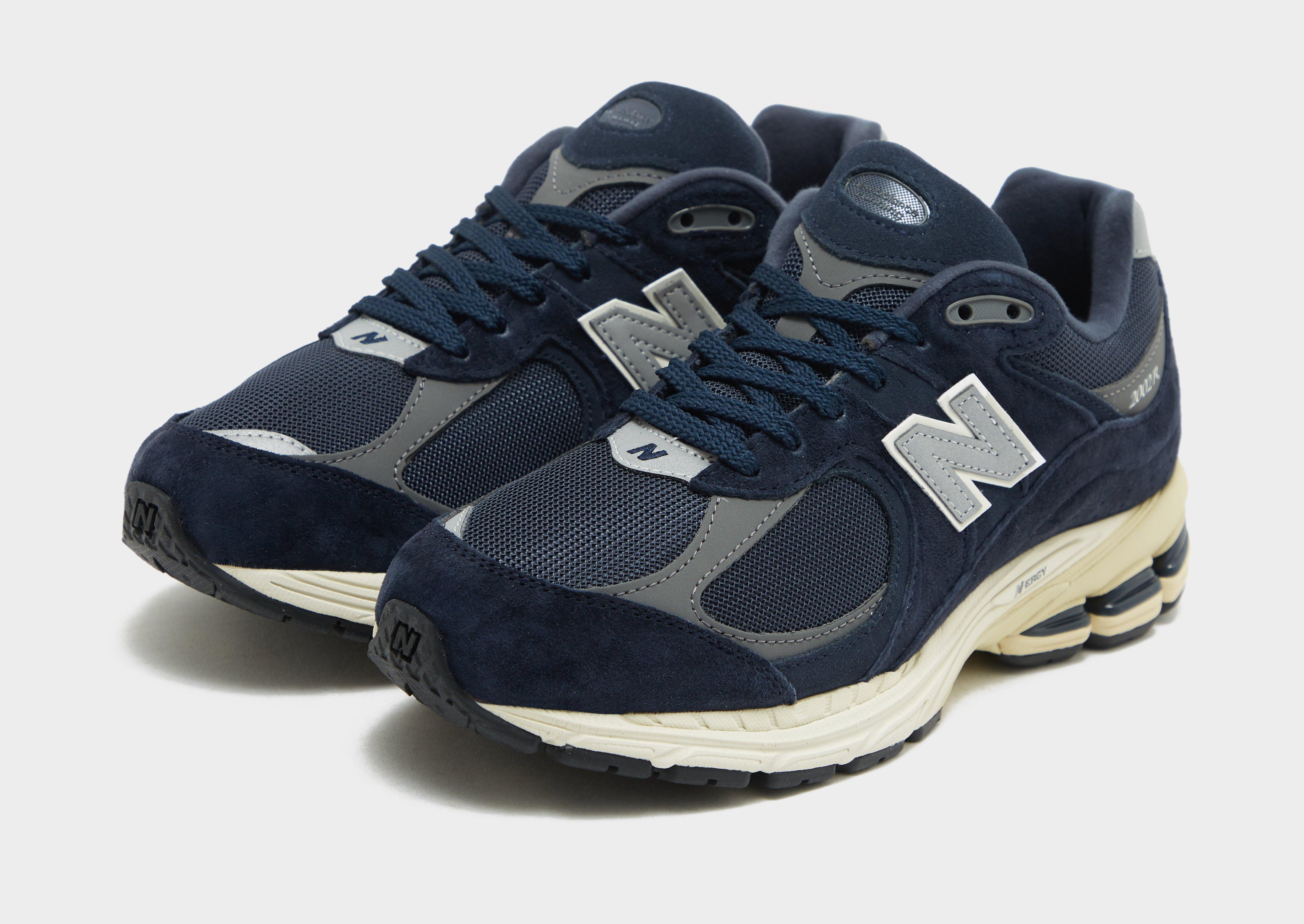 New Balance 2002R