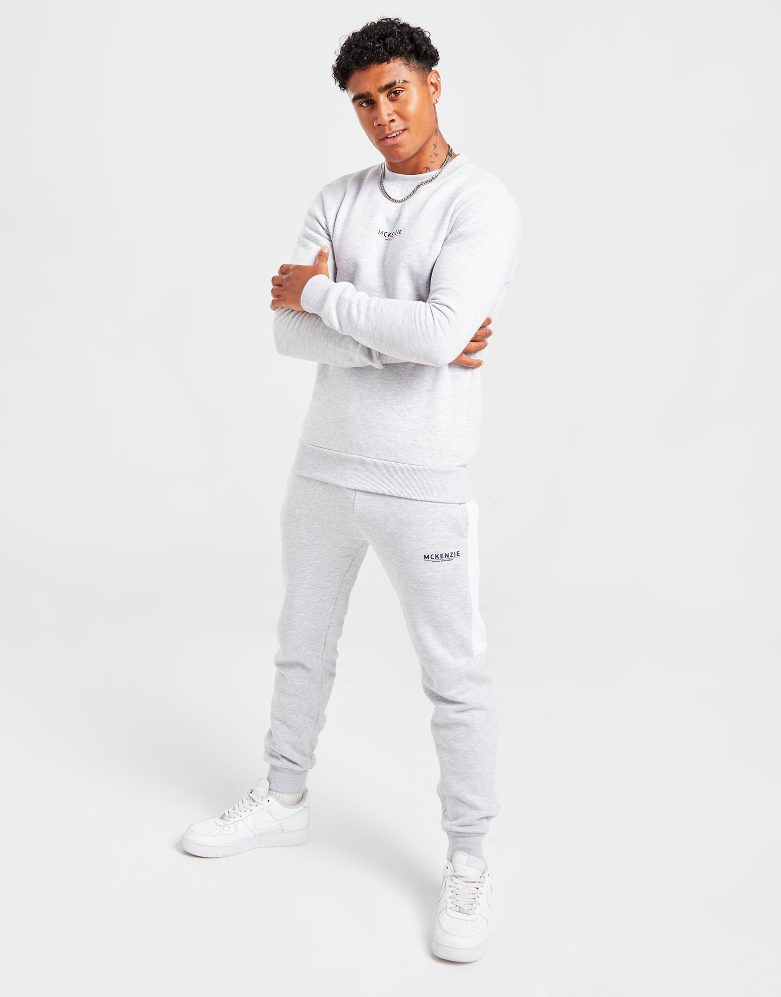 McKenzie pantalón de chándal Jude 2 en Gris | JD Sports