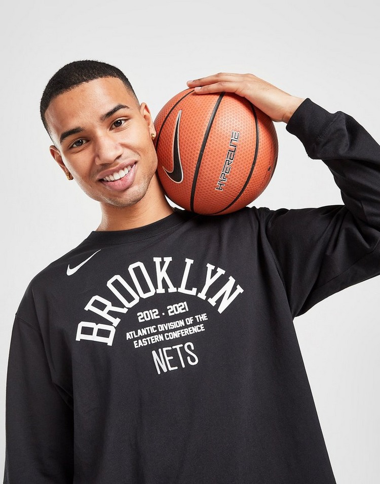 Nike NBA Brooklyn Nets Courtside Long Sleeve T-Shirt