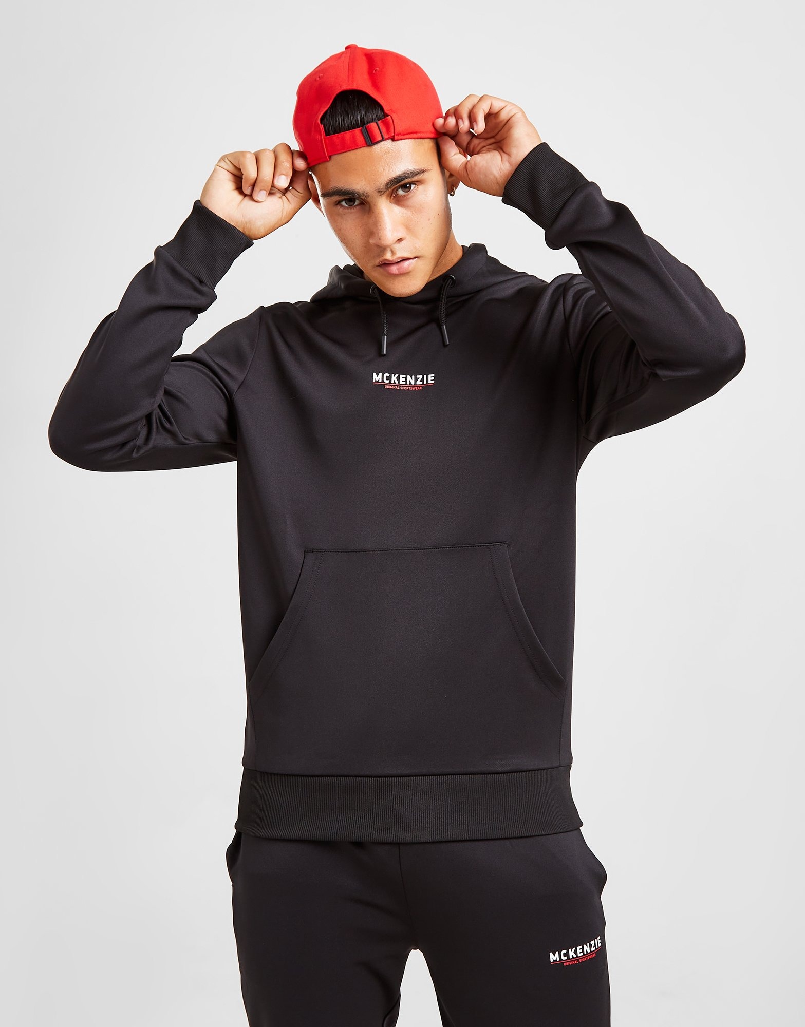 Compra sudadera con capucha Essential Poly en Negro