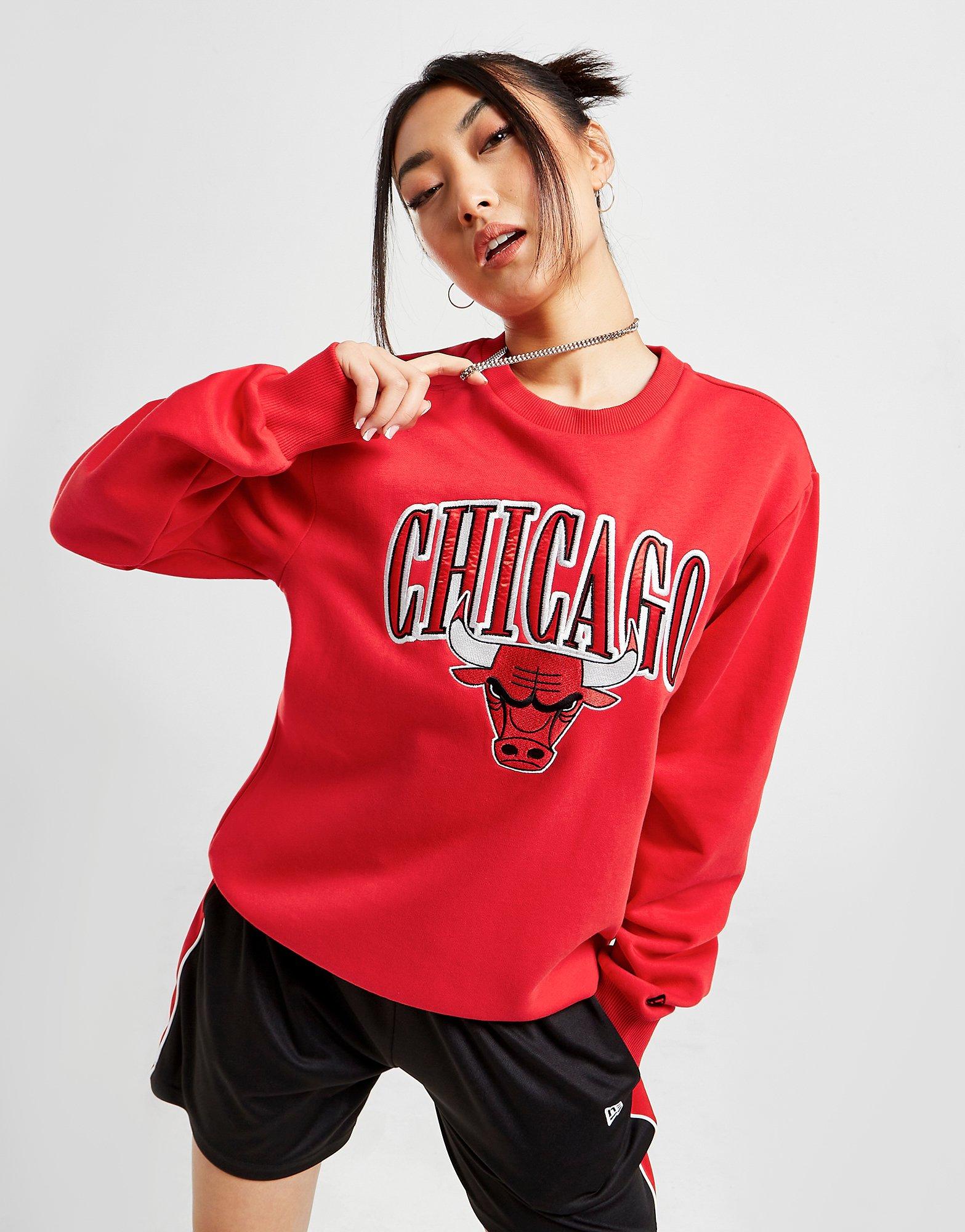 Red WOMAN Crop Top Chicago Bulls Licensed Sweatshirt 2713913