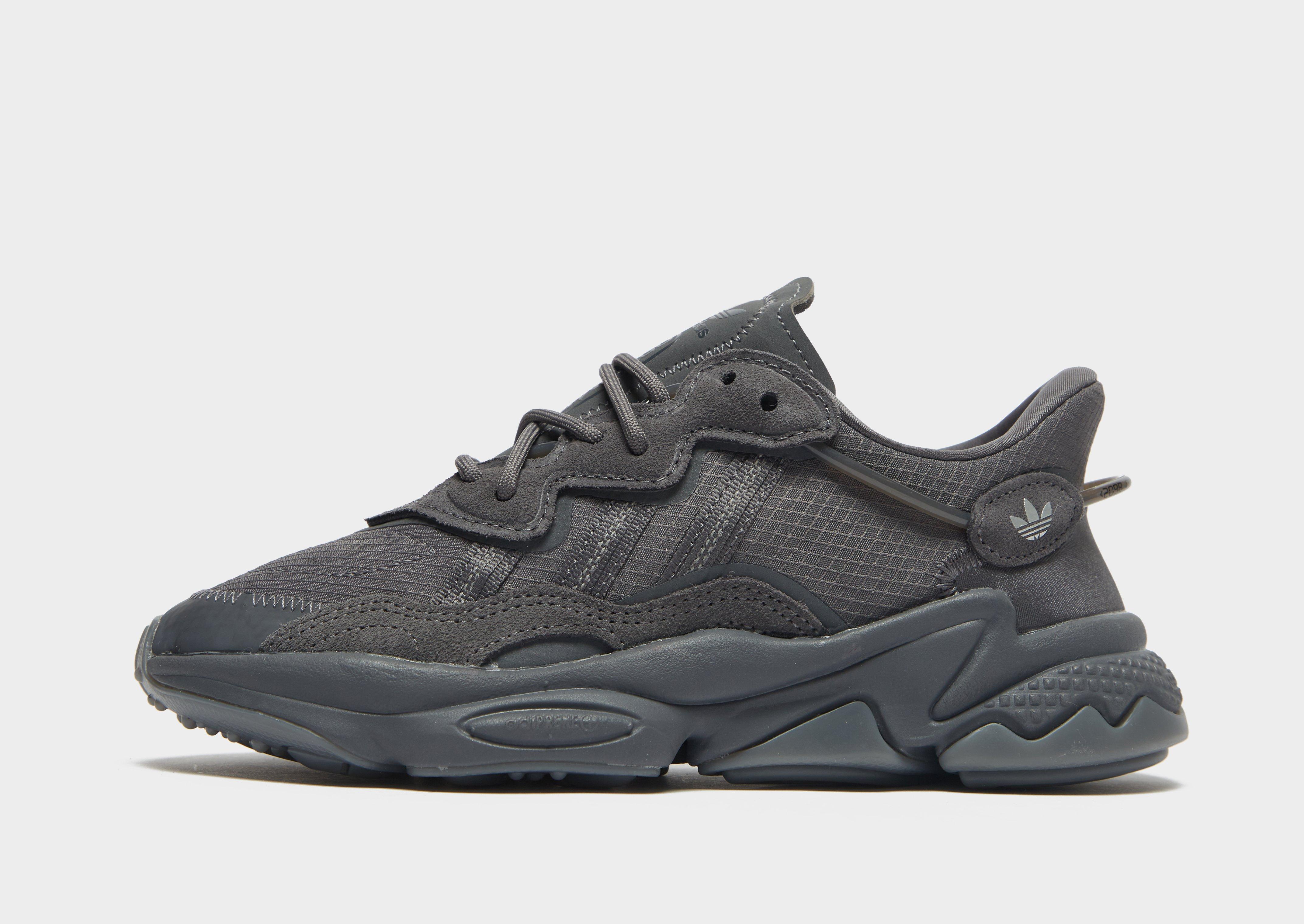 junior grey adidas trainers