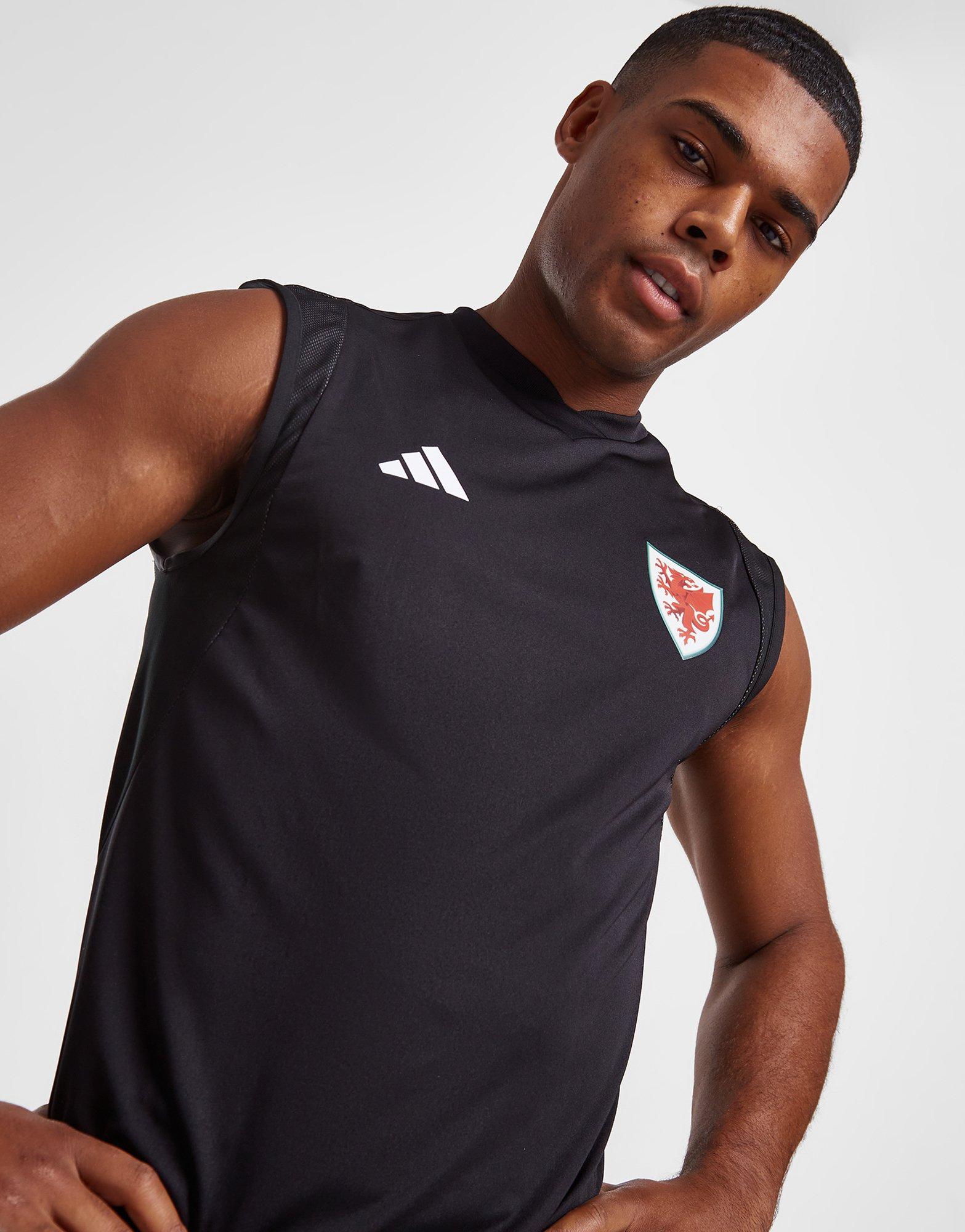 Adidas sleeveless training store top