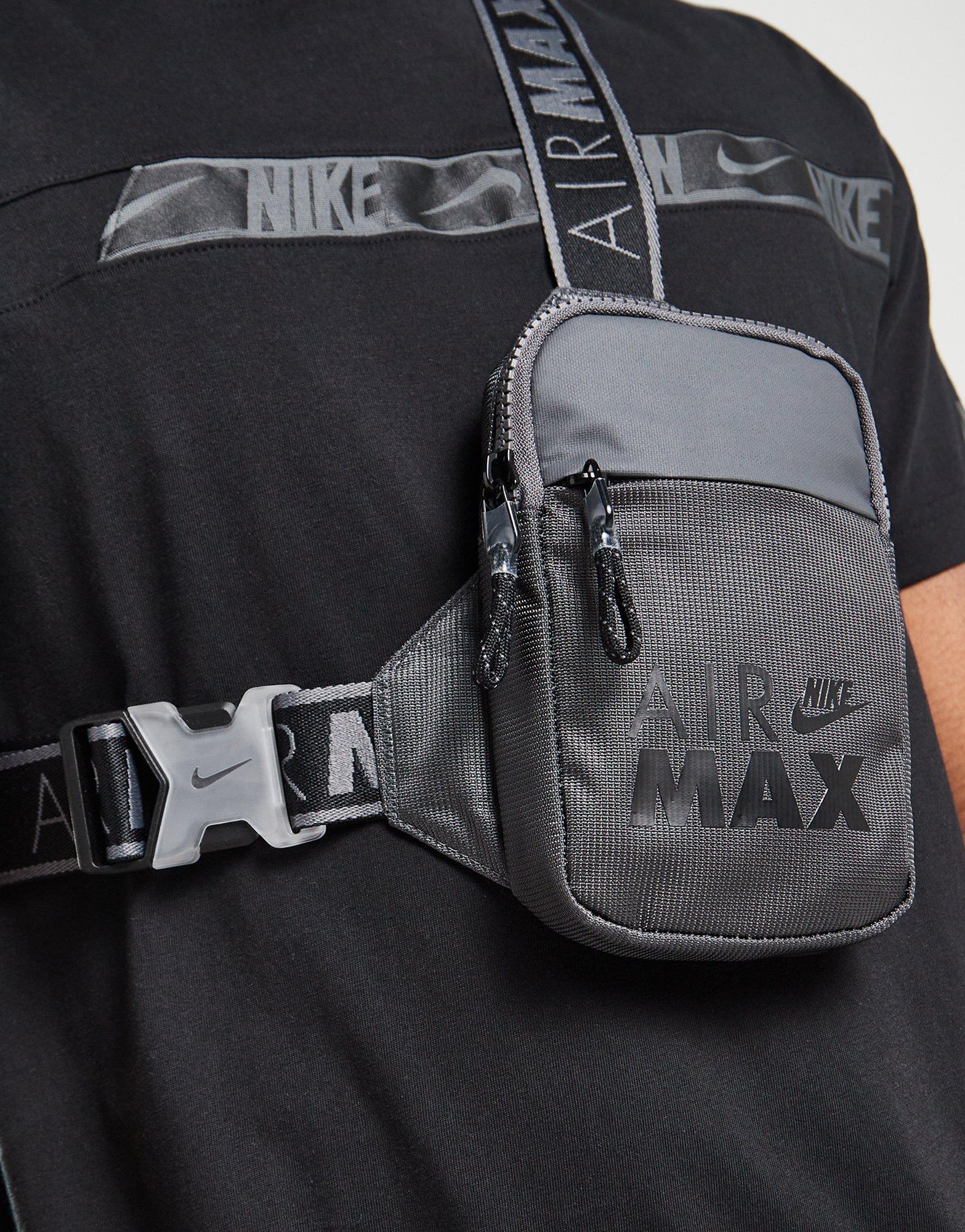 nike essential air max hip pack