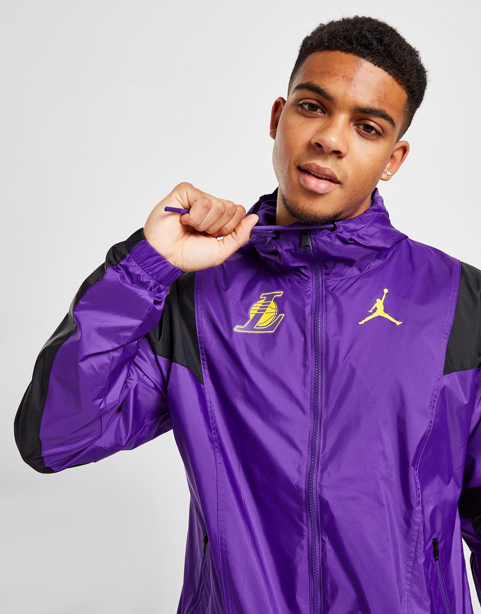 Los Angeles Lakers Courtside Men's Nike NBA Lightweight Jacket