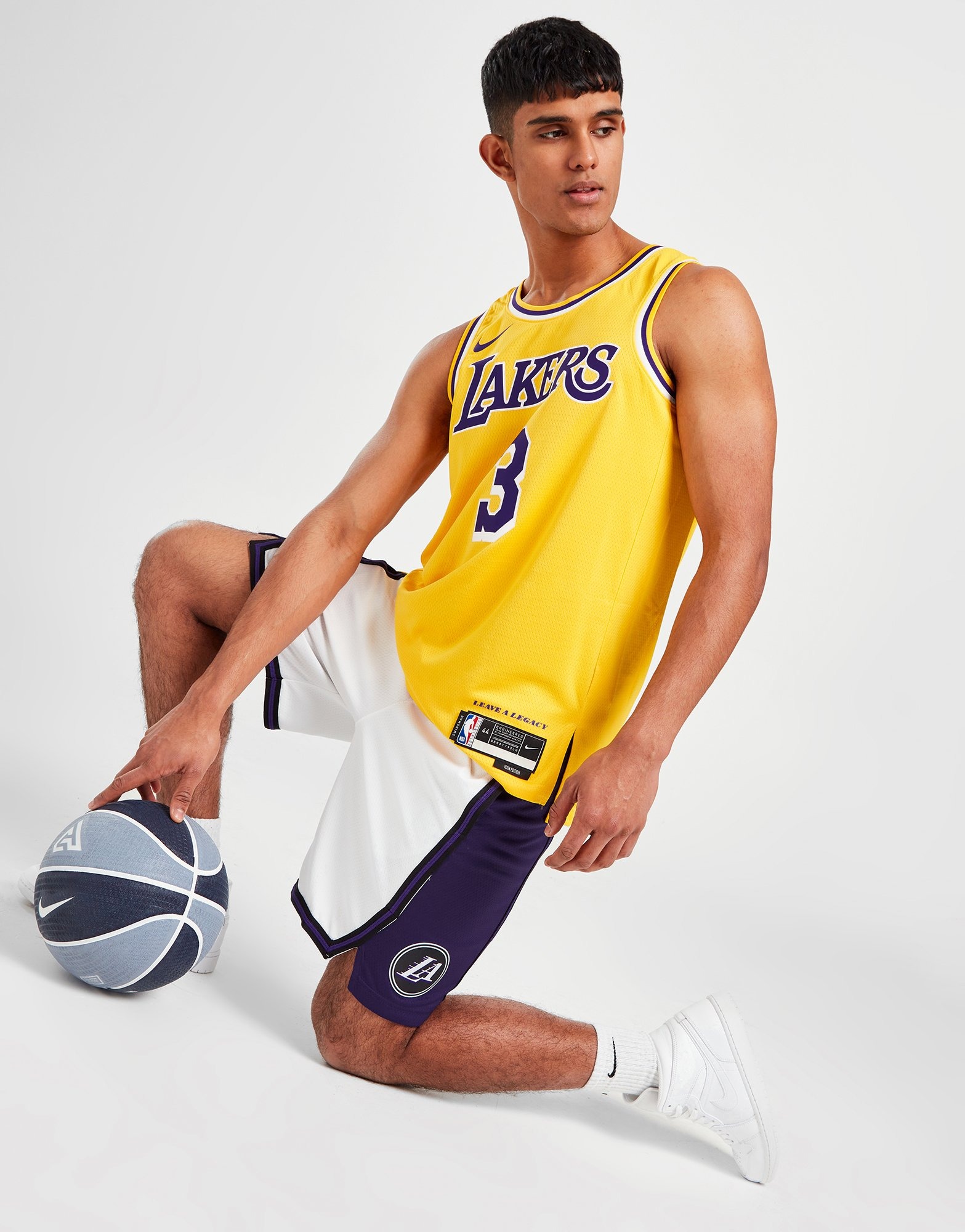 Uhyggelig detail billig White Nike NBA LA Lakers City Edition Swingman Shorts | JD Sports Global