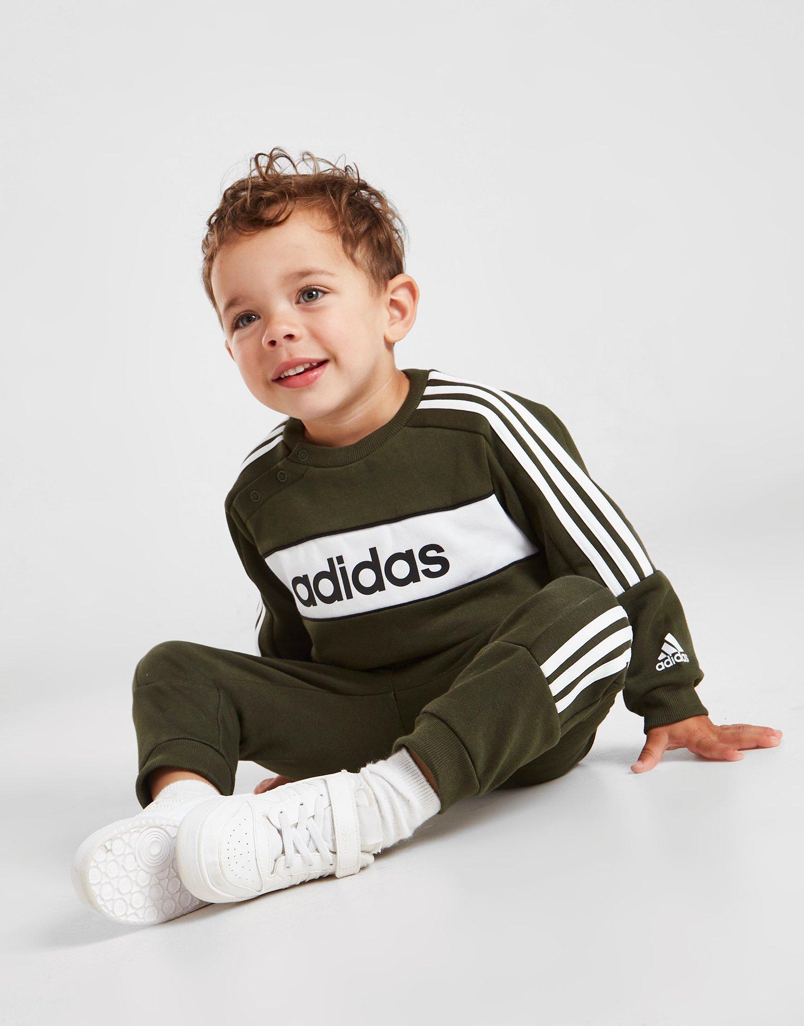 artículo en un día festivo Expansión Compra adidas chándal Linear Logo Essential para bebé en Verde