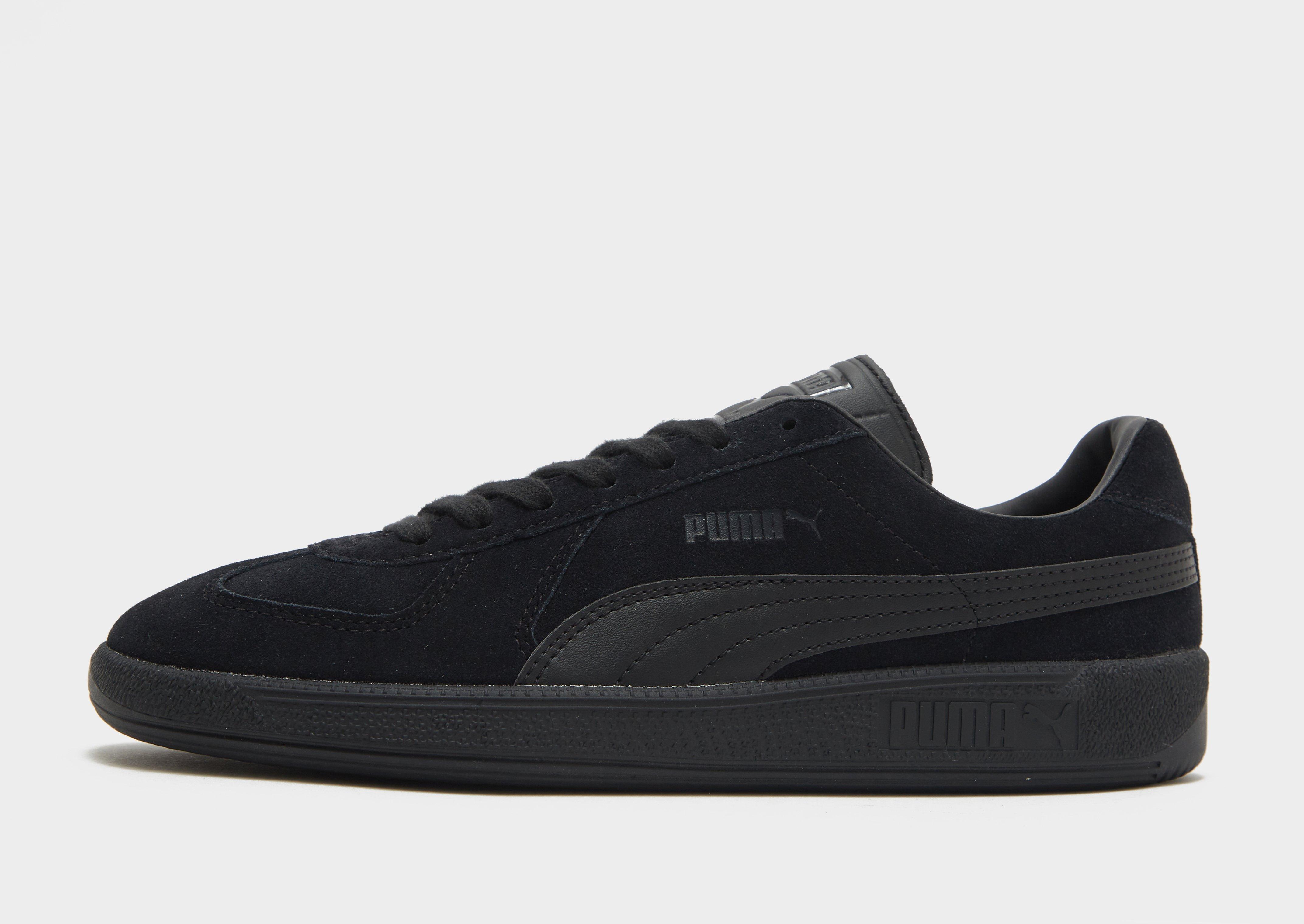 All black deals puma trainers