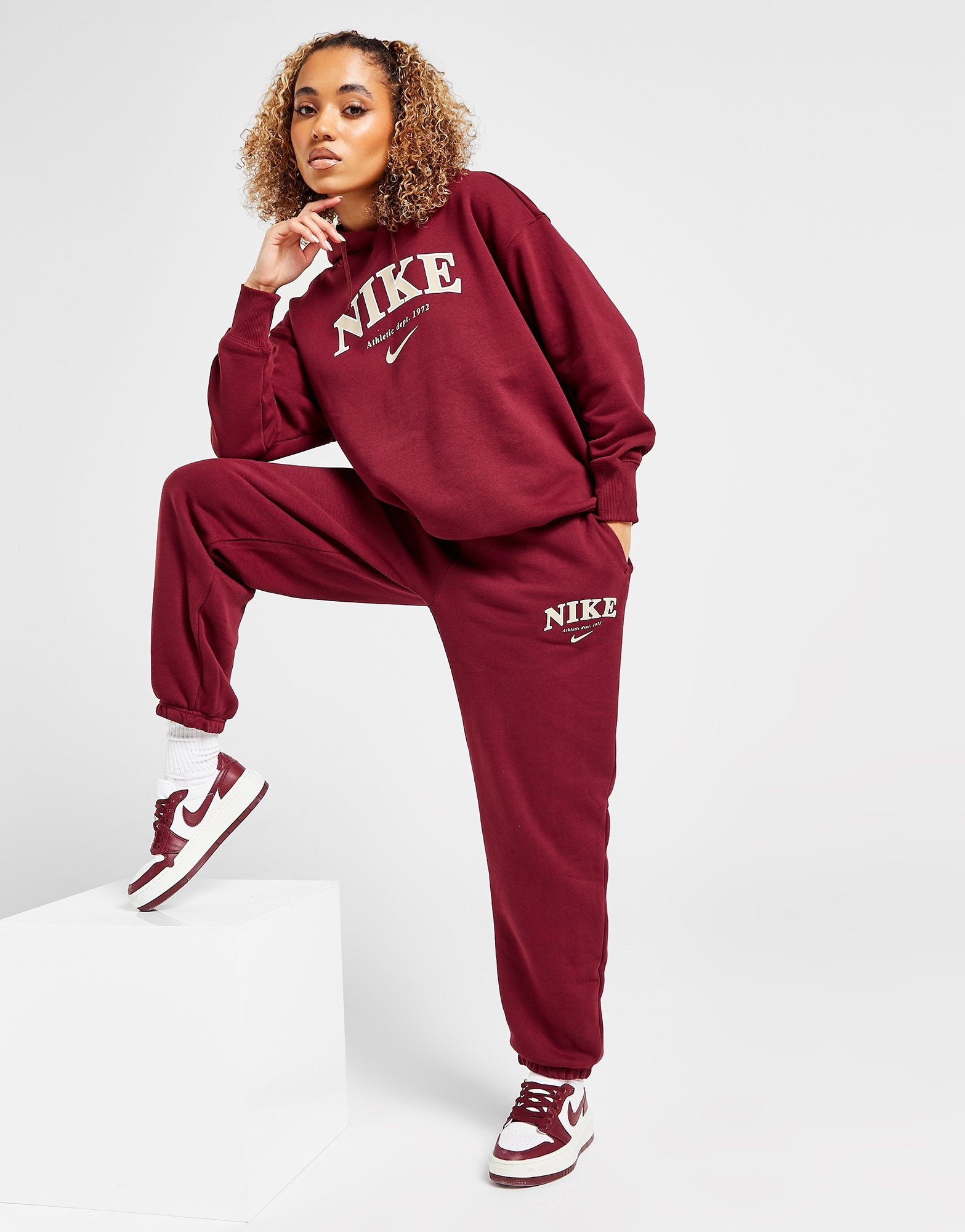 Canadá llorar Jabeth Wilson Nike pantalón de chándal Varsity en Rojo | JD Sports España