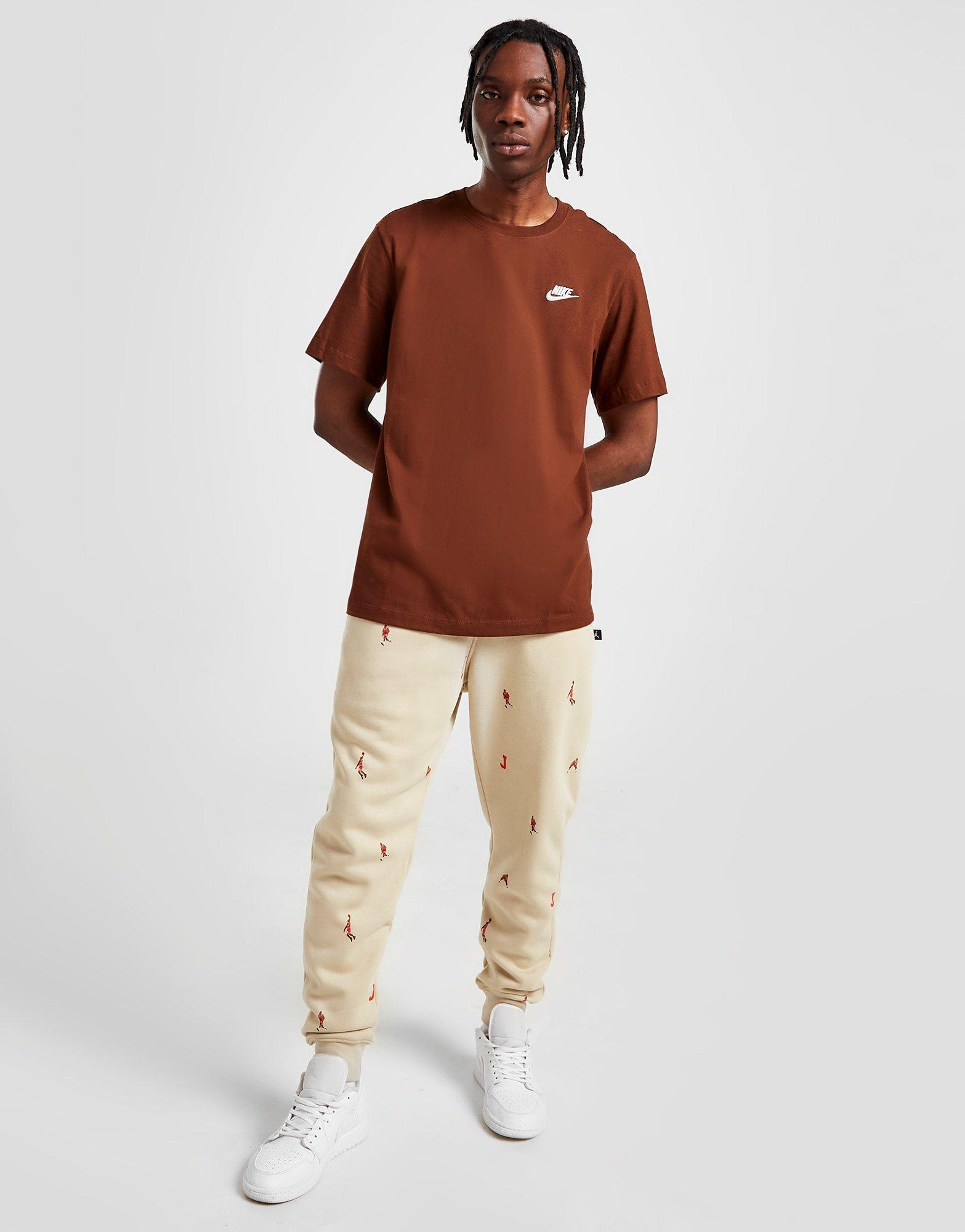 Nike Sportswear Club T-Shirt