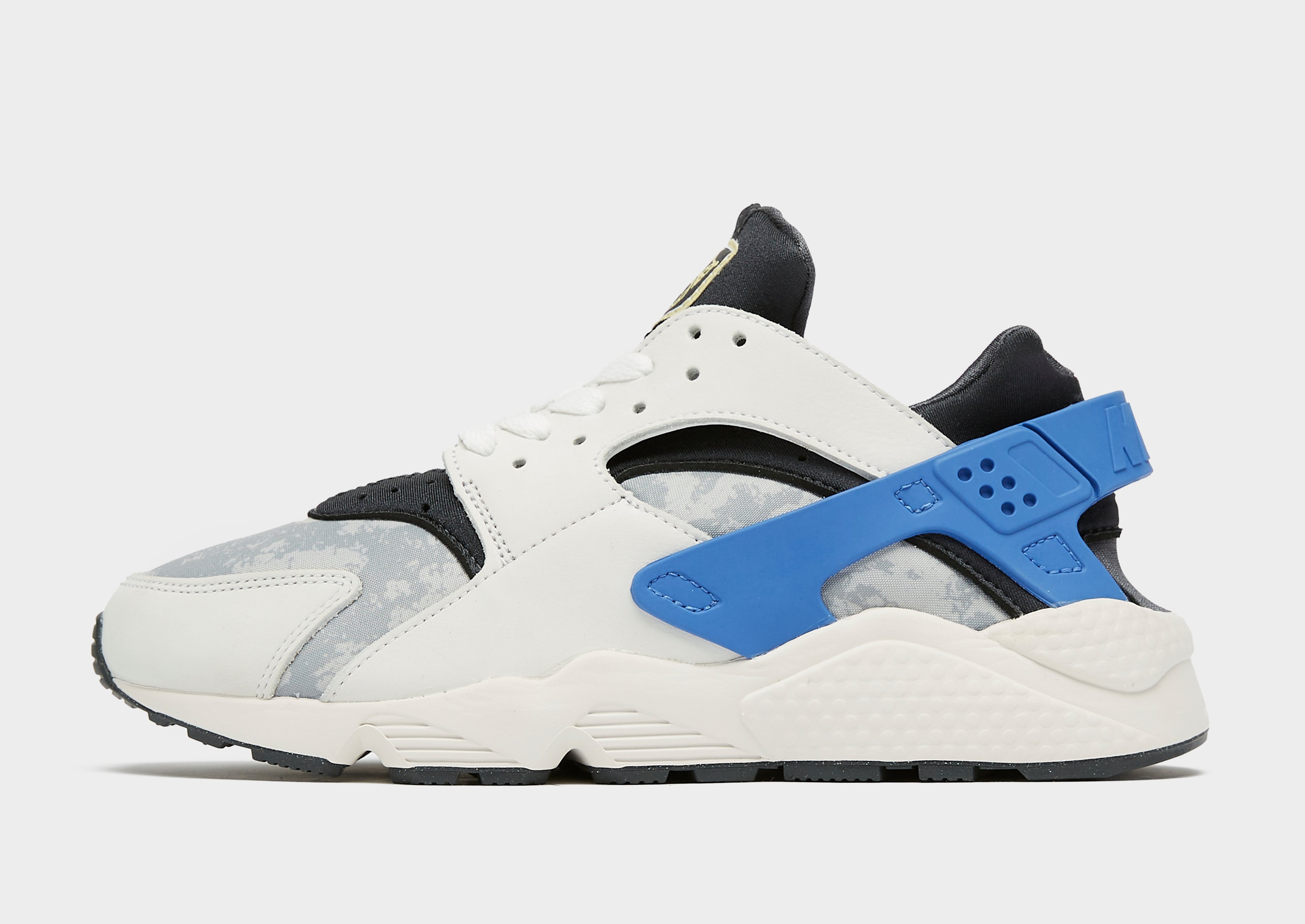 White Nike Air Huarache | JD Sports Global