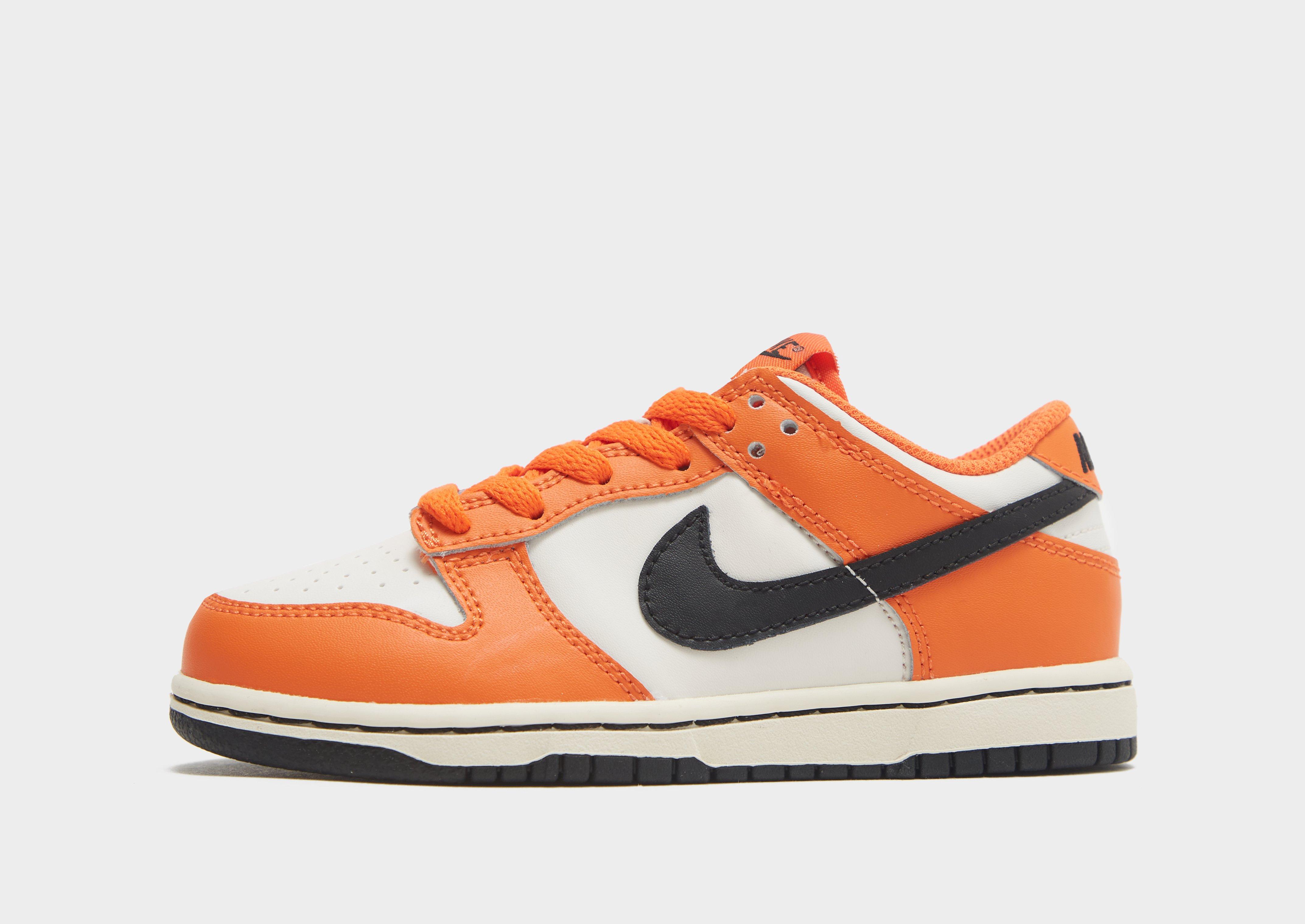shoe stores with dunks near me