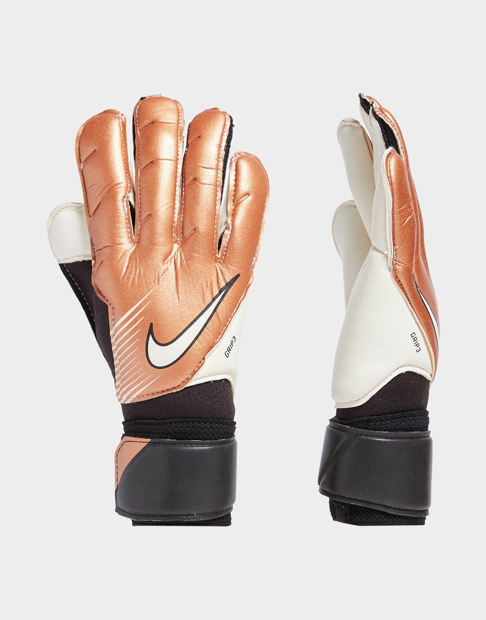 goalkeeper gloves jd sports