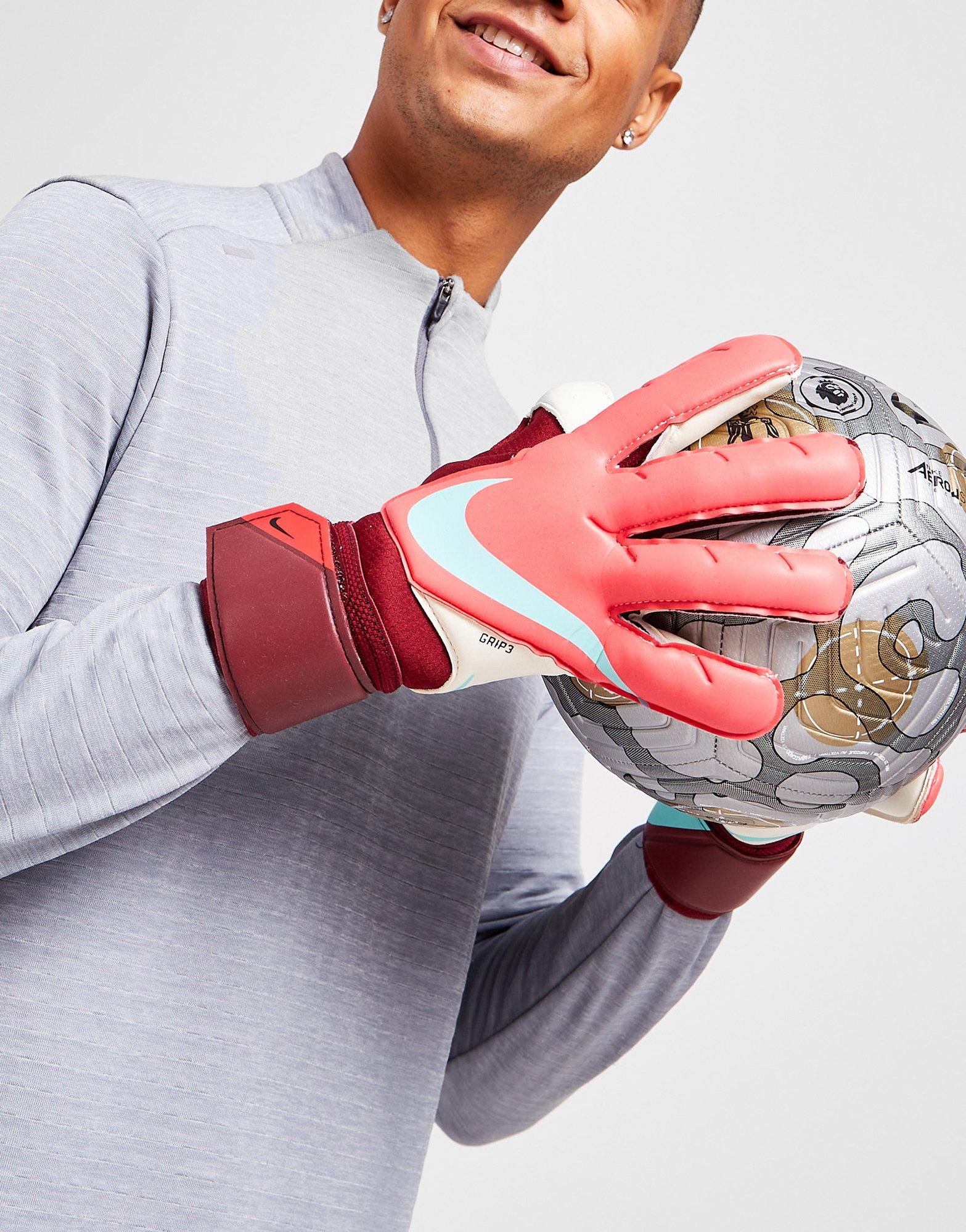 Nike Goalkeeper Grip3 Gloves