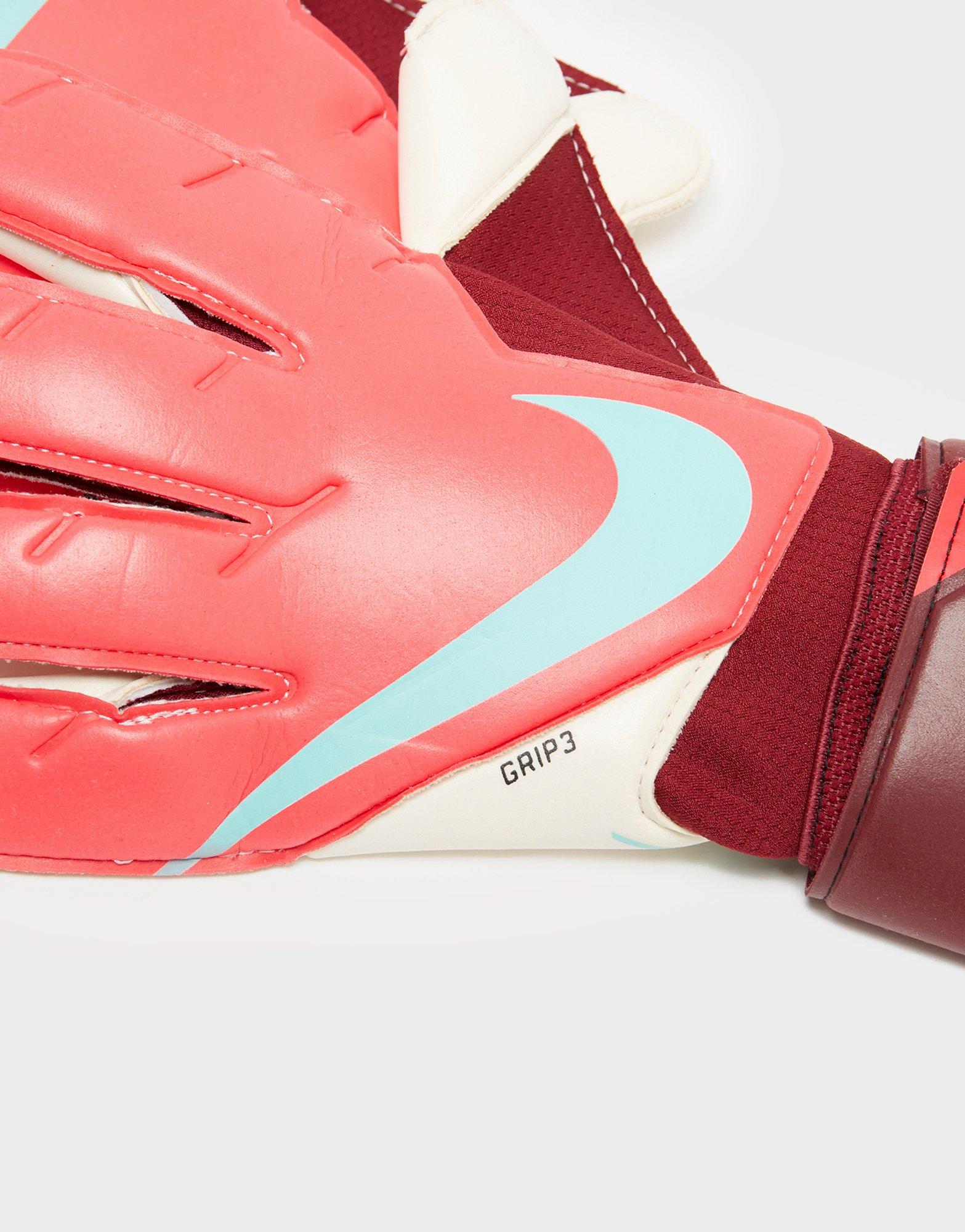 Nike Goalkeeper Grip3 Gloves