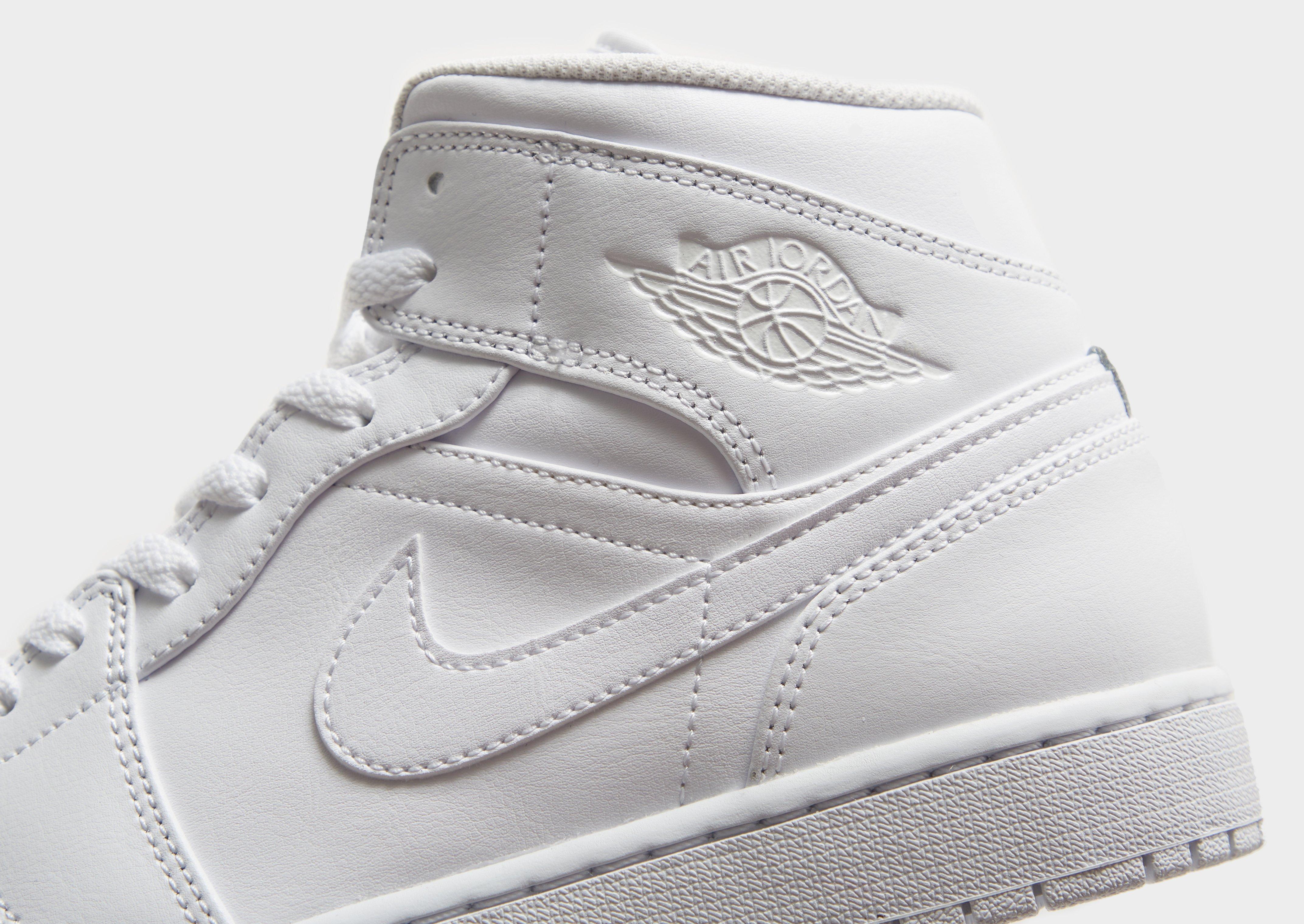 Nike air deals jordan 1 white