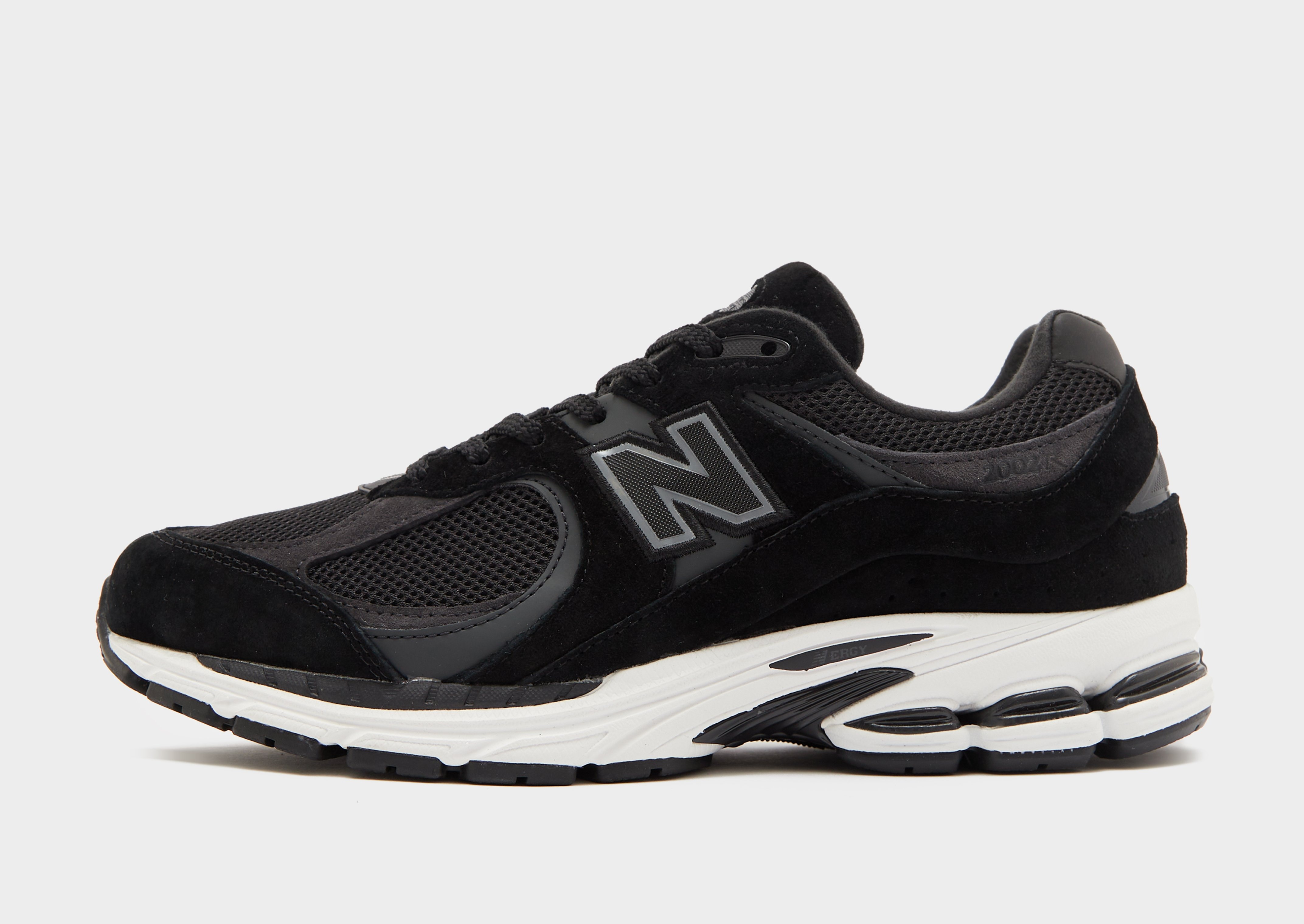 Black New Balance 2002R | JD Sports UK
