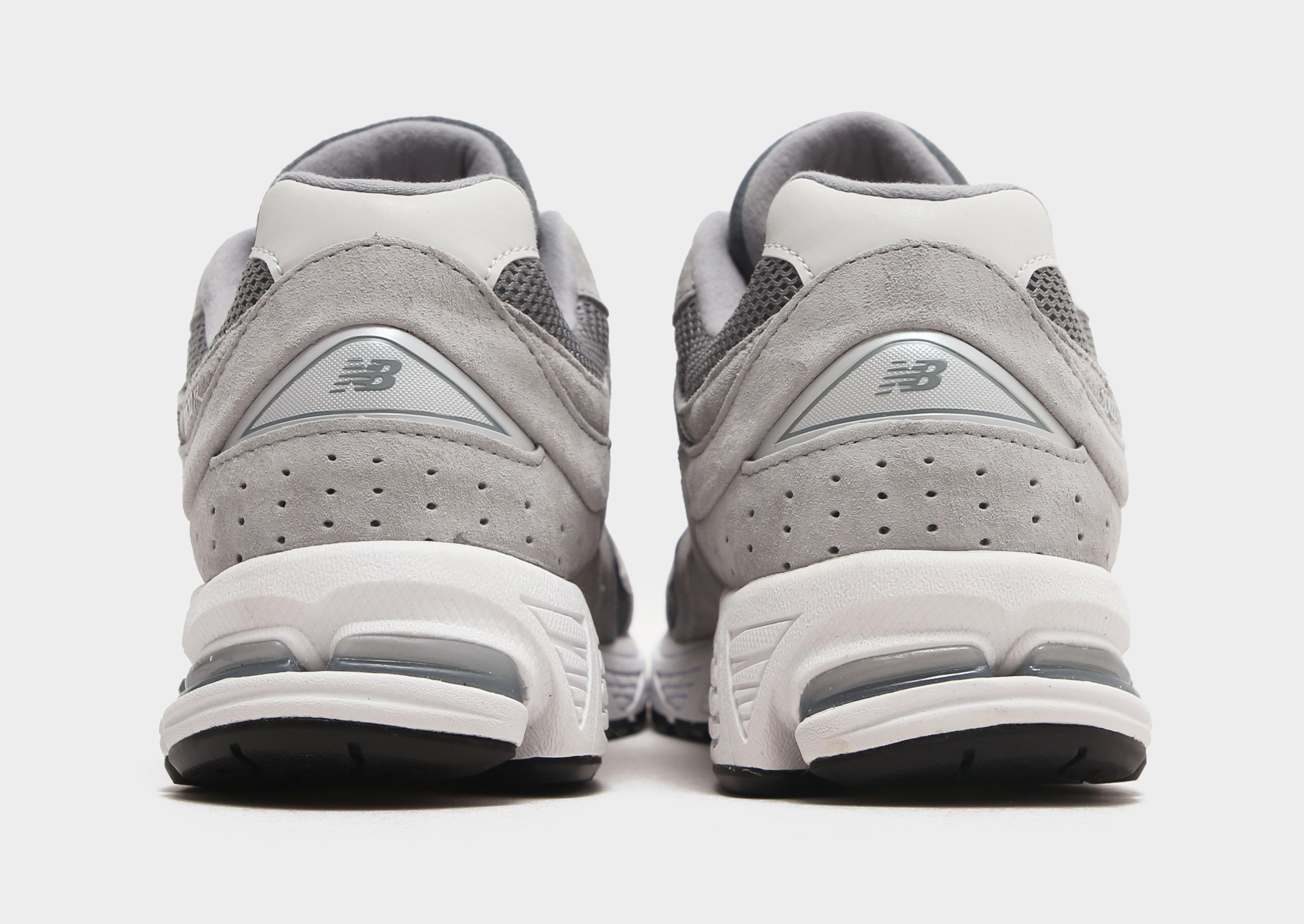 Grey New Balance 2002R - JD Sports Global