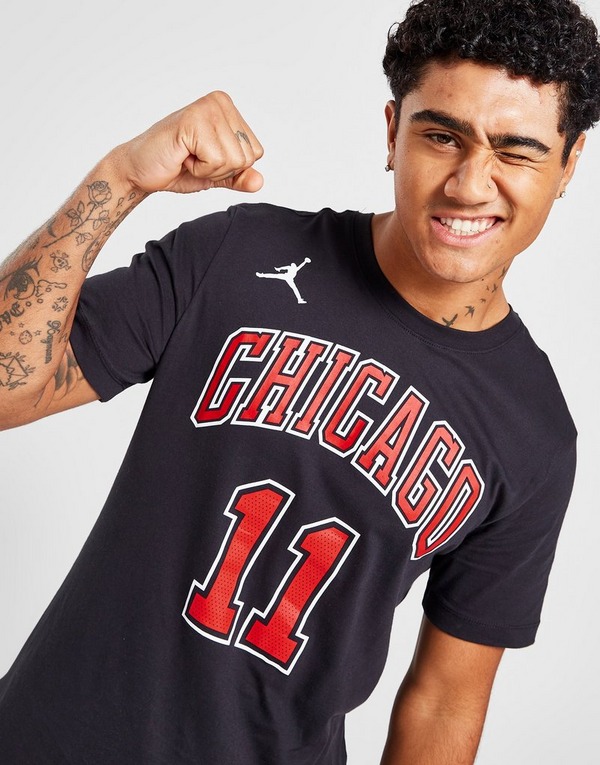 Pies suaves crecimiento lineal Jordan camiseta NBA Chicago Bulls DeRozan #11 en Negro | JD Sports España