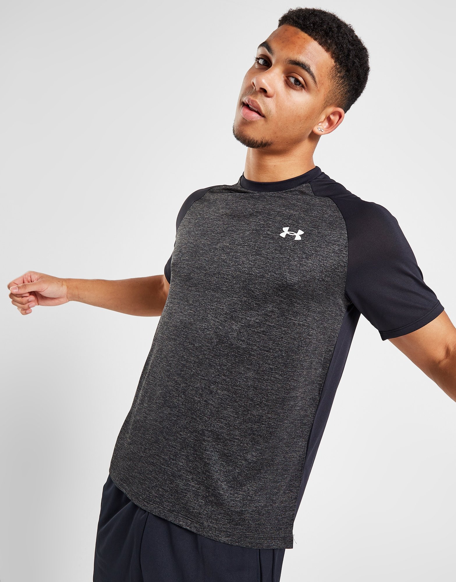 fiesta Laos Saludo Under Armour camiseta Tech Twist en Negro | JD Sports España