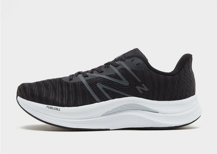 New Balance FuelCell Propel v4