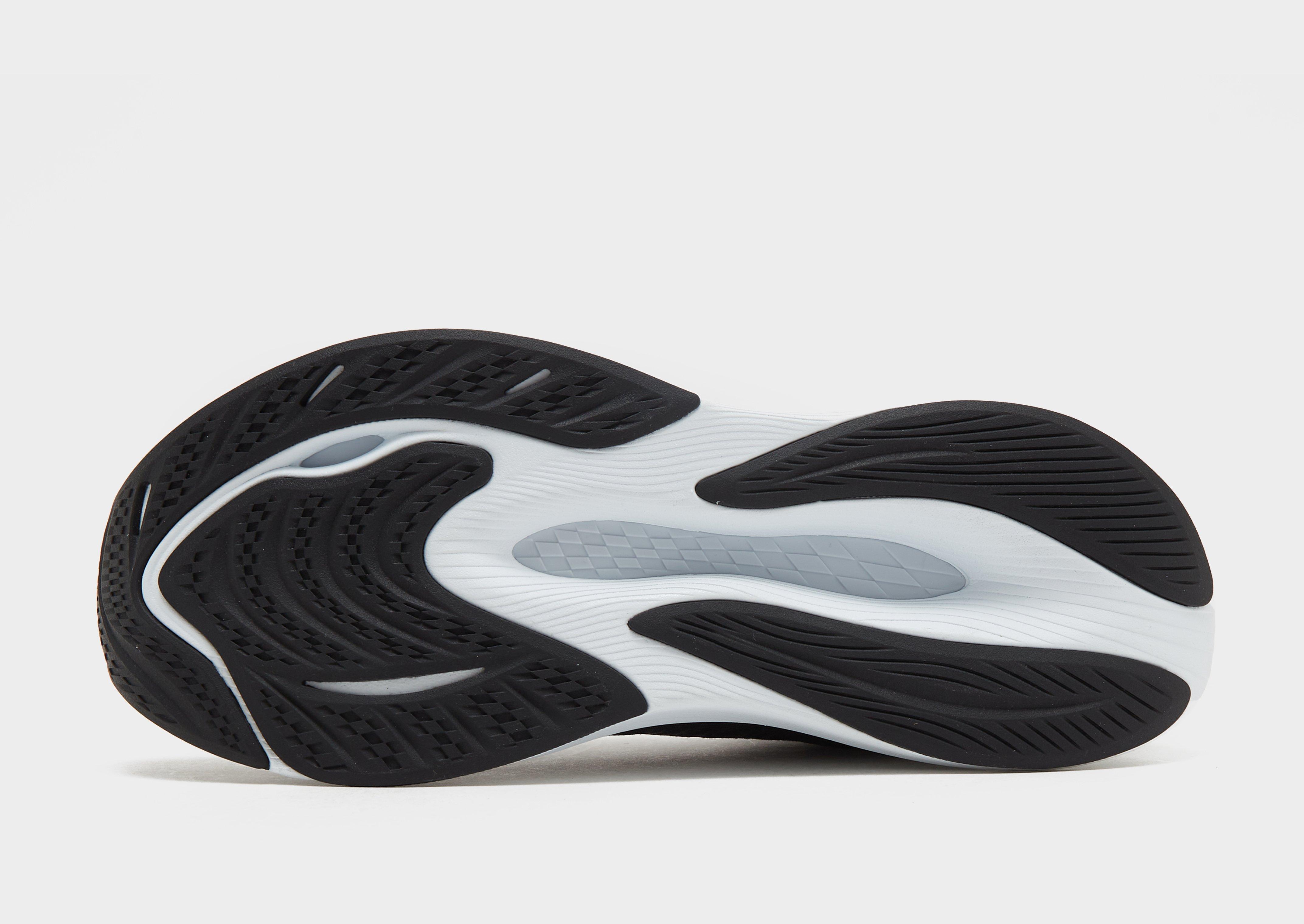 New Balance FuelCell Propel v4
