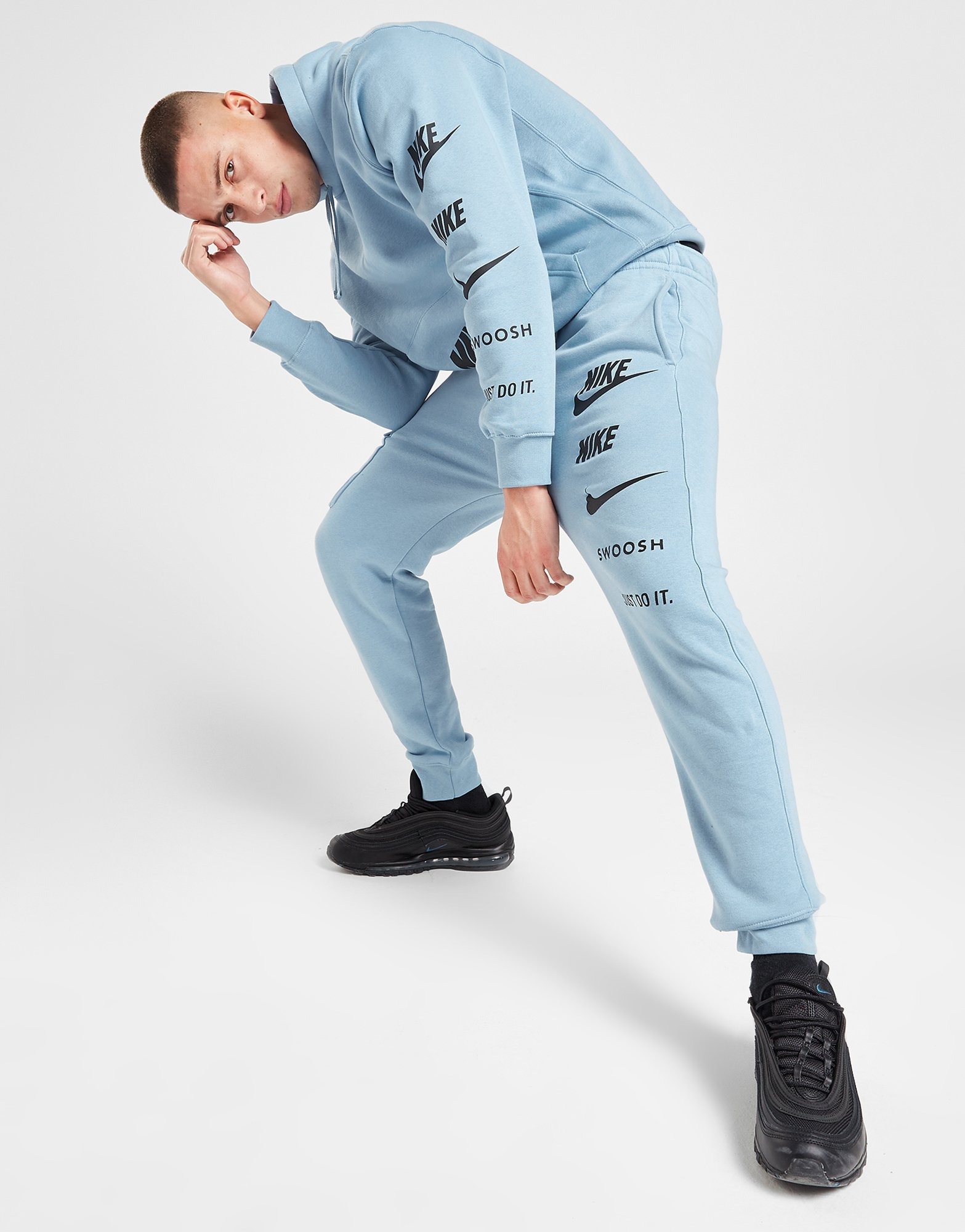 nike 3d cargo joggers black