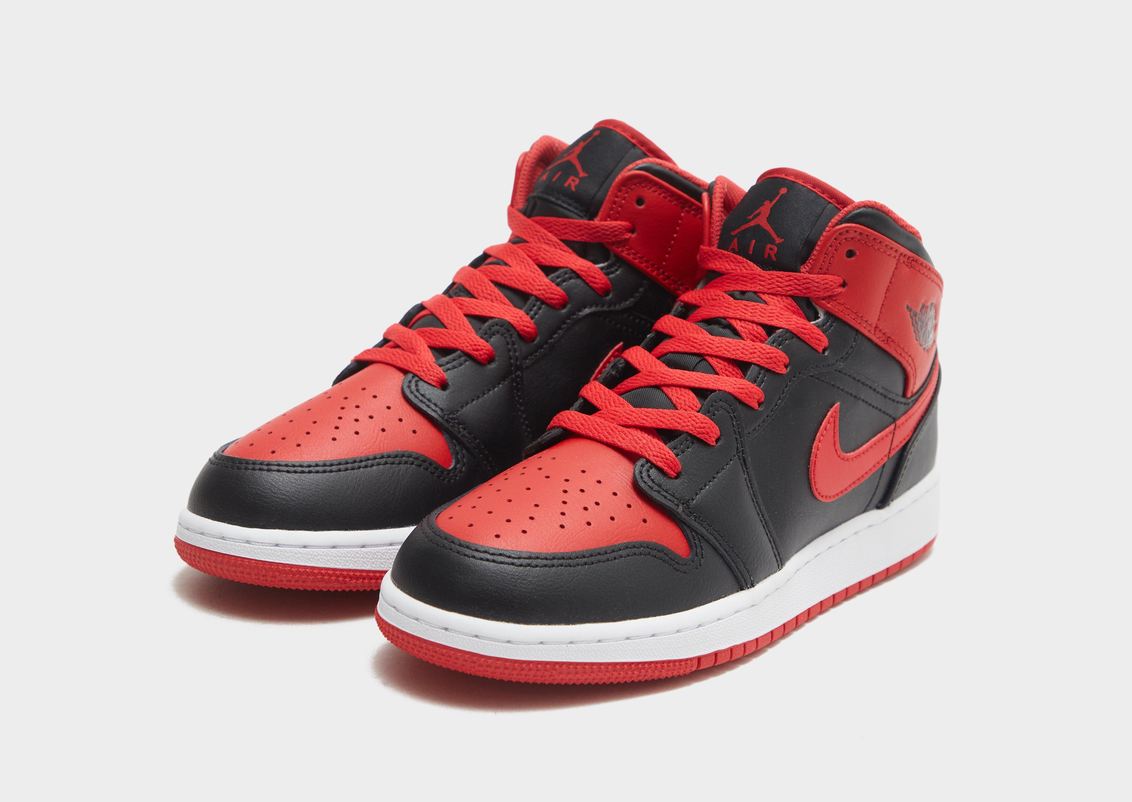 jd sports jordan 1 mid