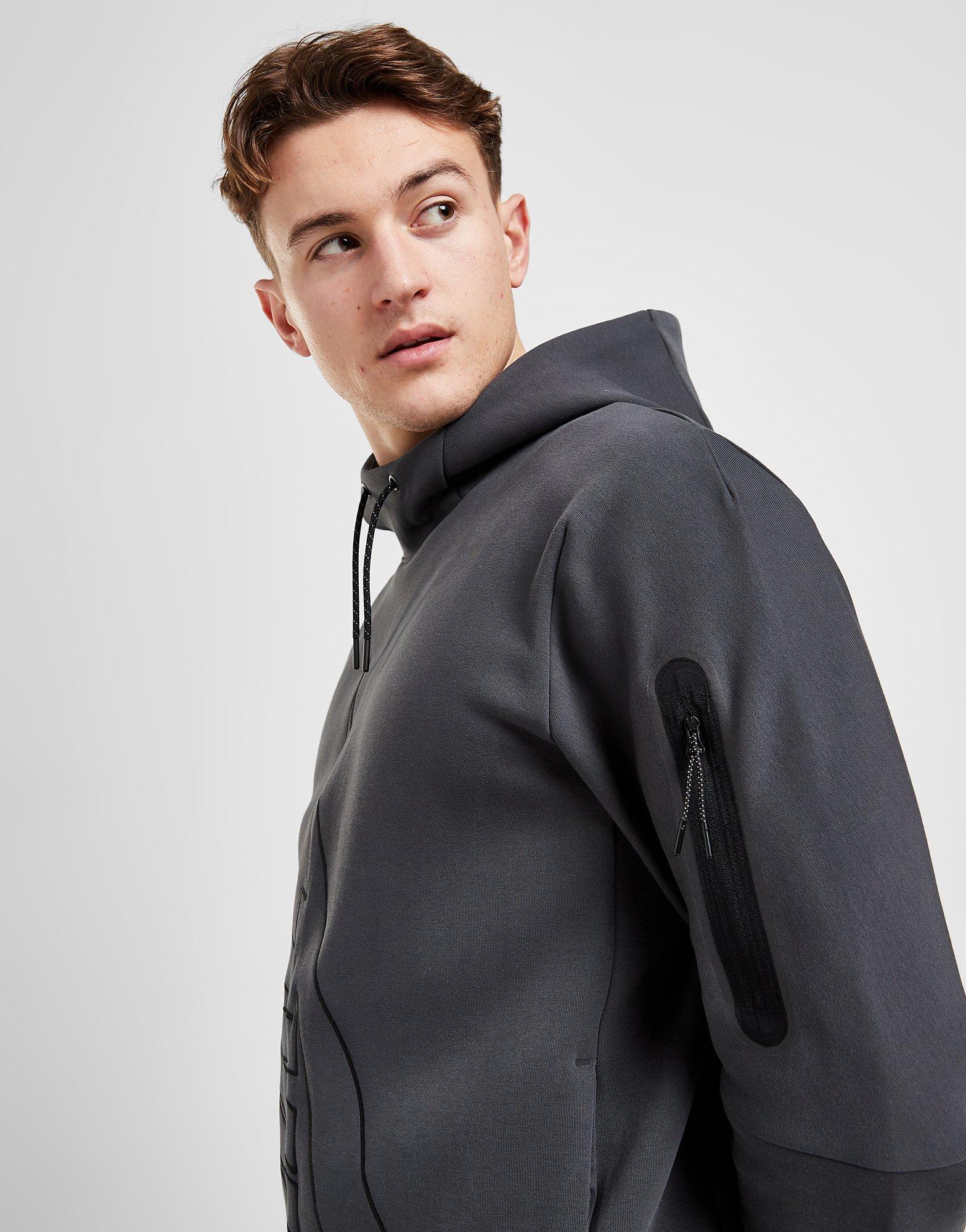 Nike Tech Fleece Graphic Pullover Hoodie