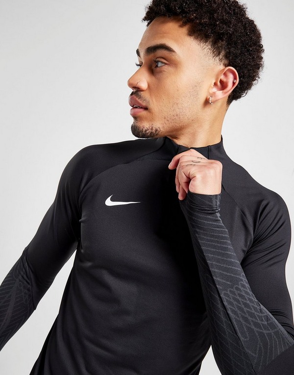 Nike Zip Maglia in Nero | JD Sports