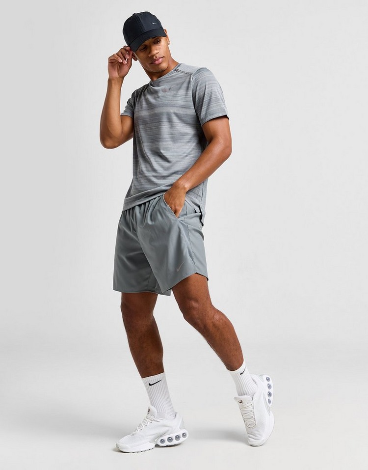 Nike Challenger 7" Shorts