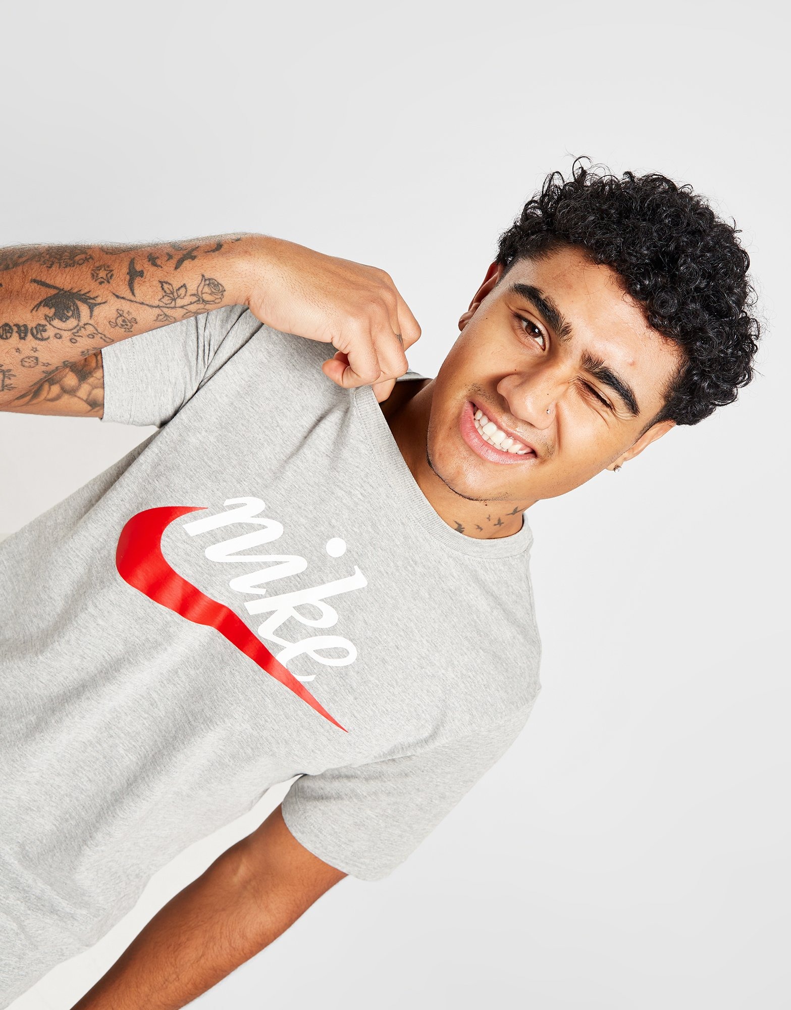 Gelijkwaardig Vergelijking Meenemen Grijs Nike Futura T-Shirt - JD Sports Nederland