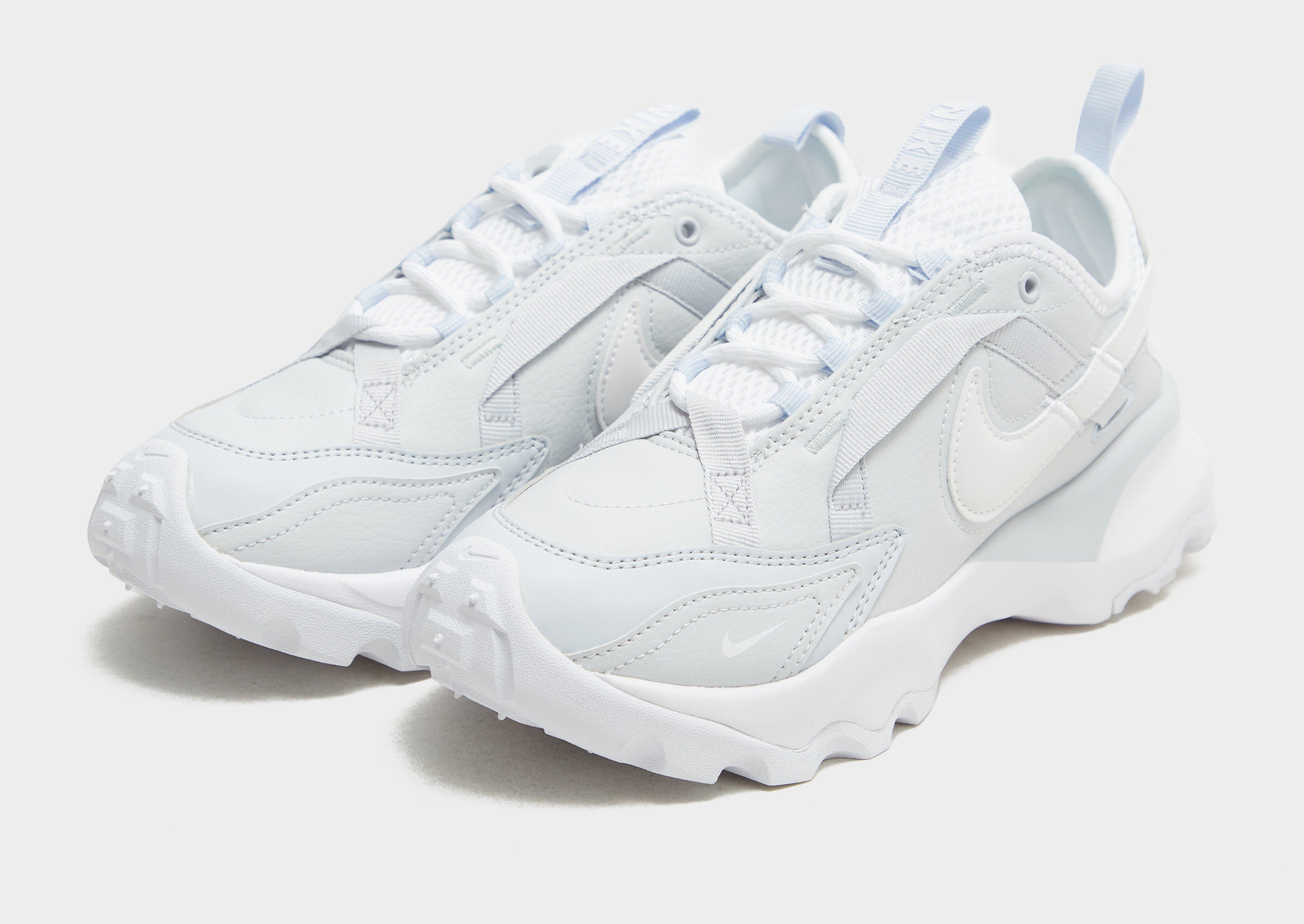 Nike TC7900 TC white レディース 26.5cm