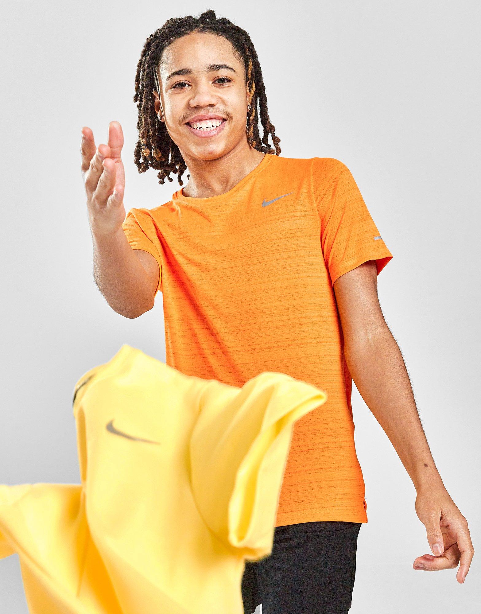 Dakraam Gevoelig voor Interpretatie Orange Nike Miler T-Shirt Junior | JD Sports UK