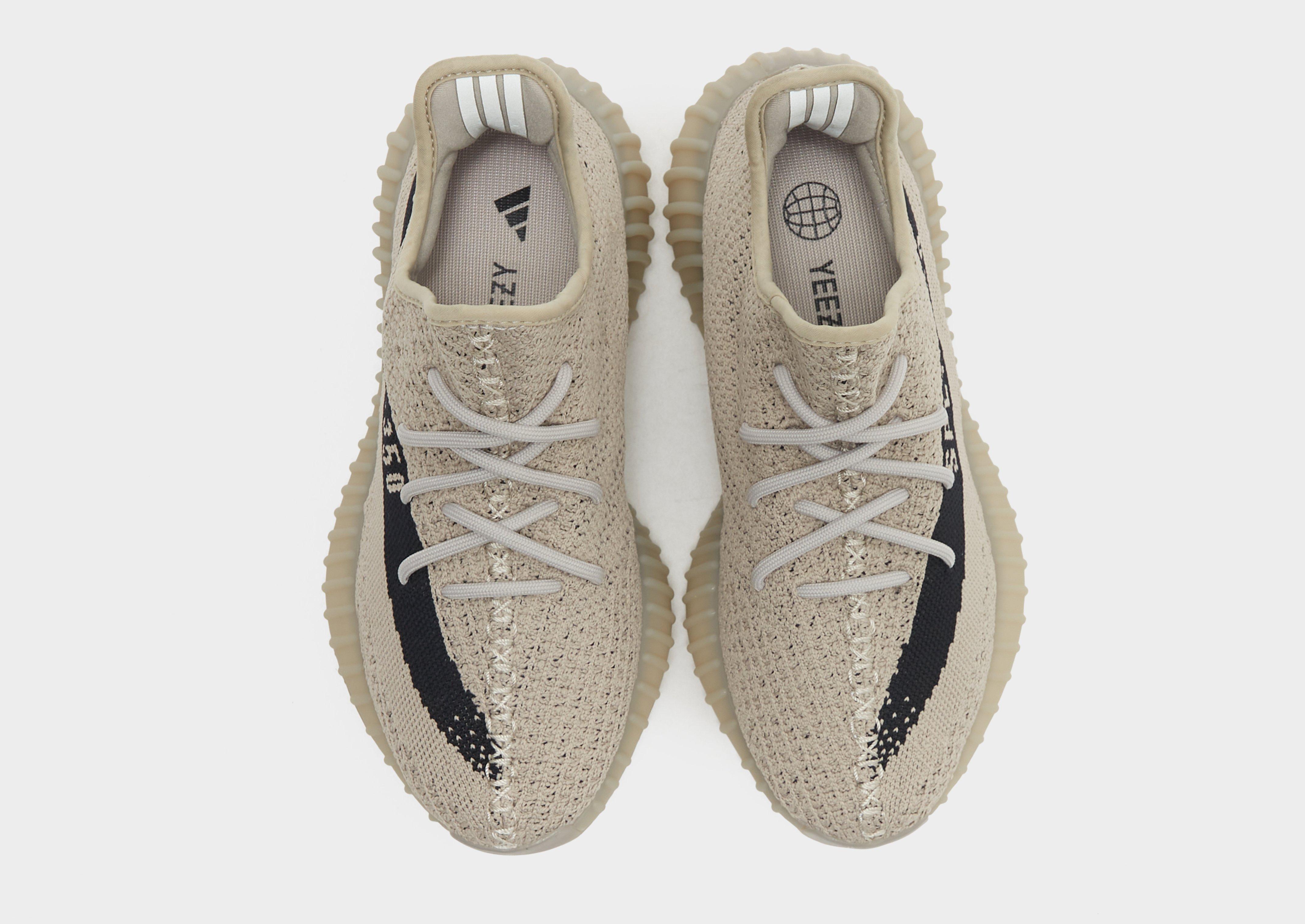 Ua adidas yeezy hot sale boost 35 v2