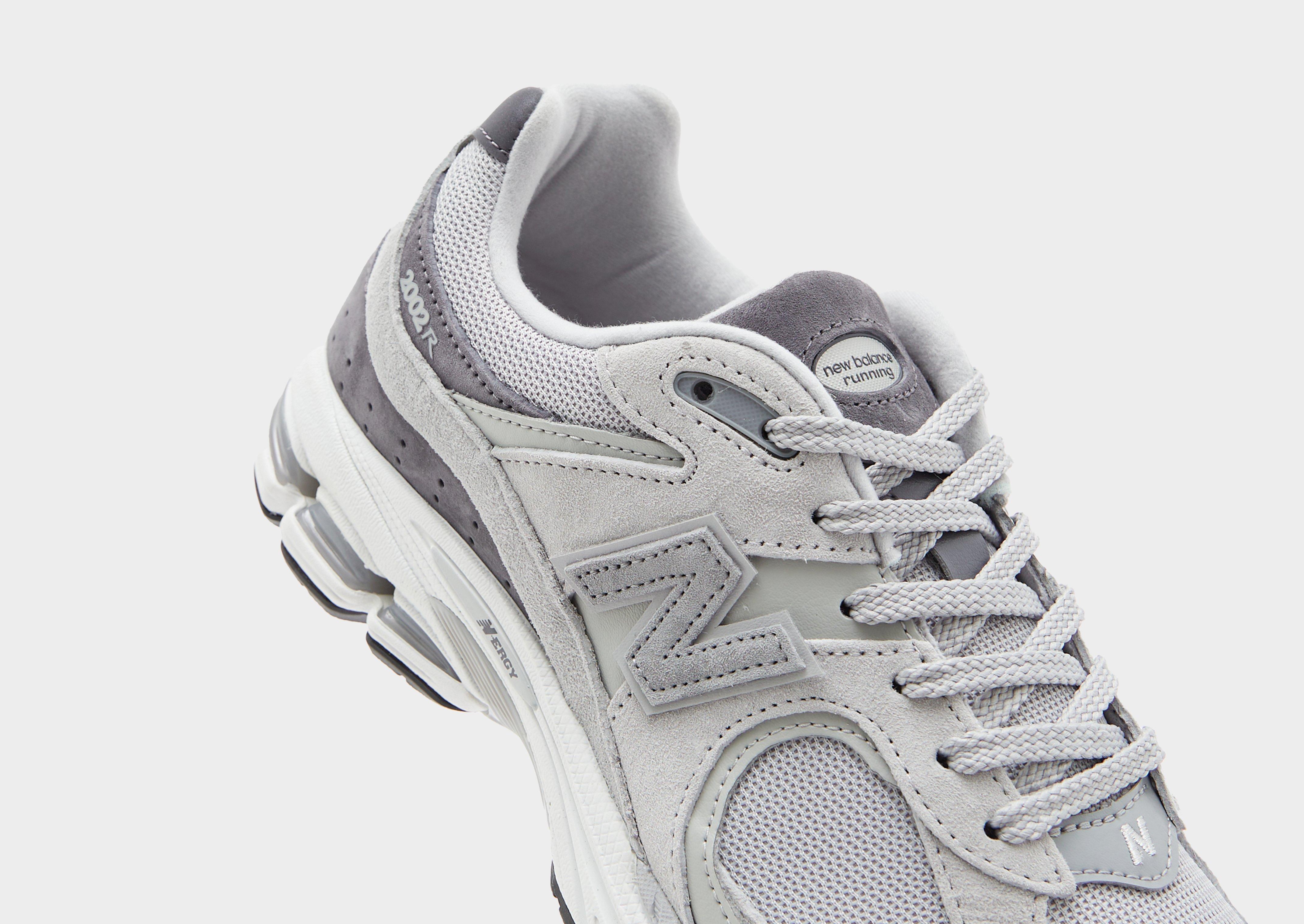 Grey New Balance 2002R - JD Sports Global