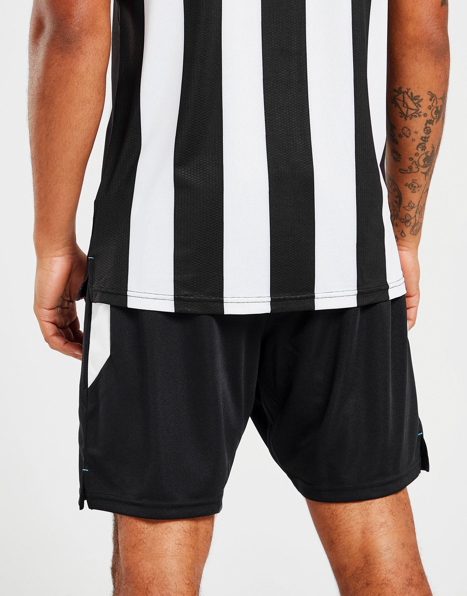 Black Castore Protek 7 Woven Shorts - JD Sports NZ