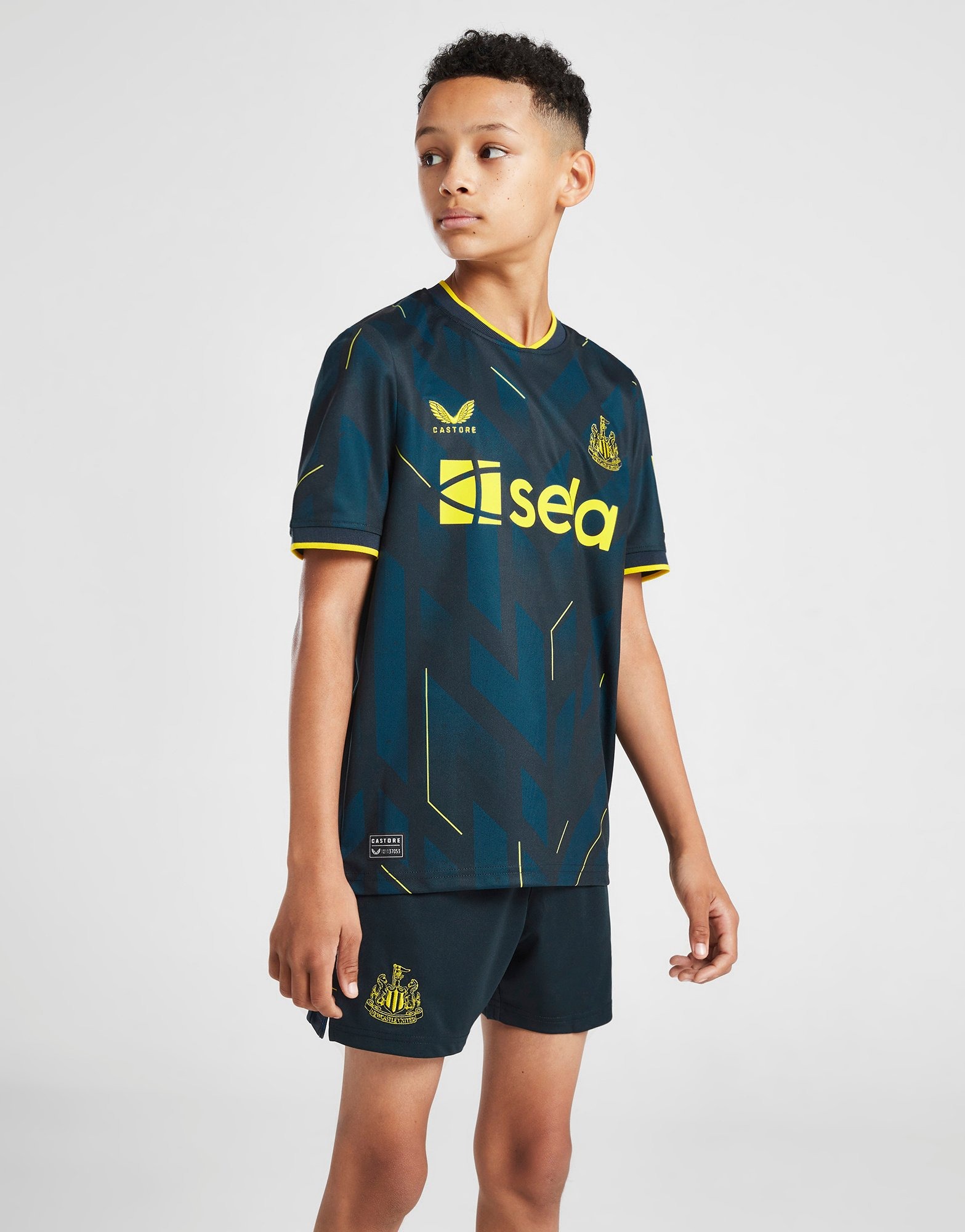 Castore Newcastle United Fourth Shirt 2022 2023 Juniors