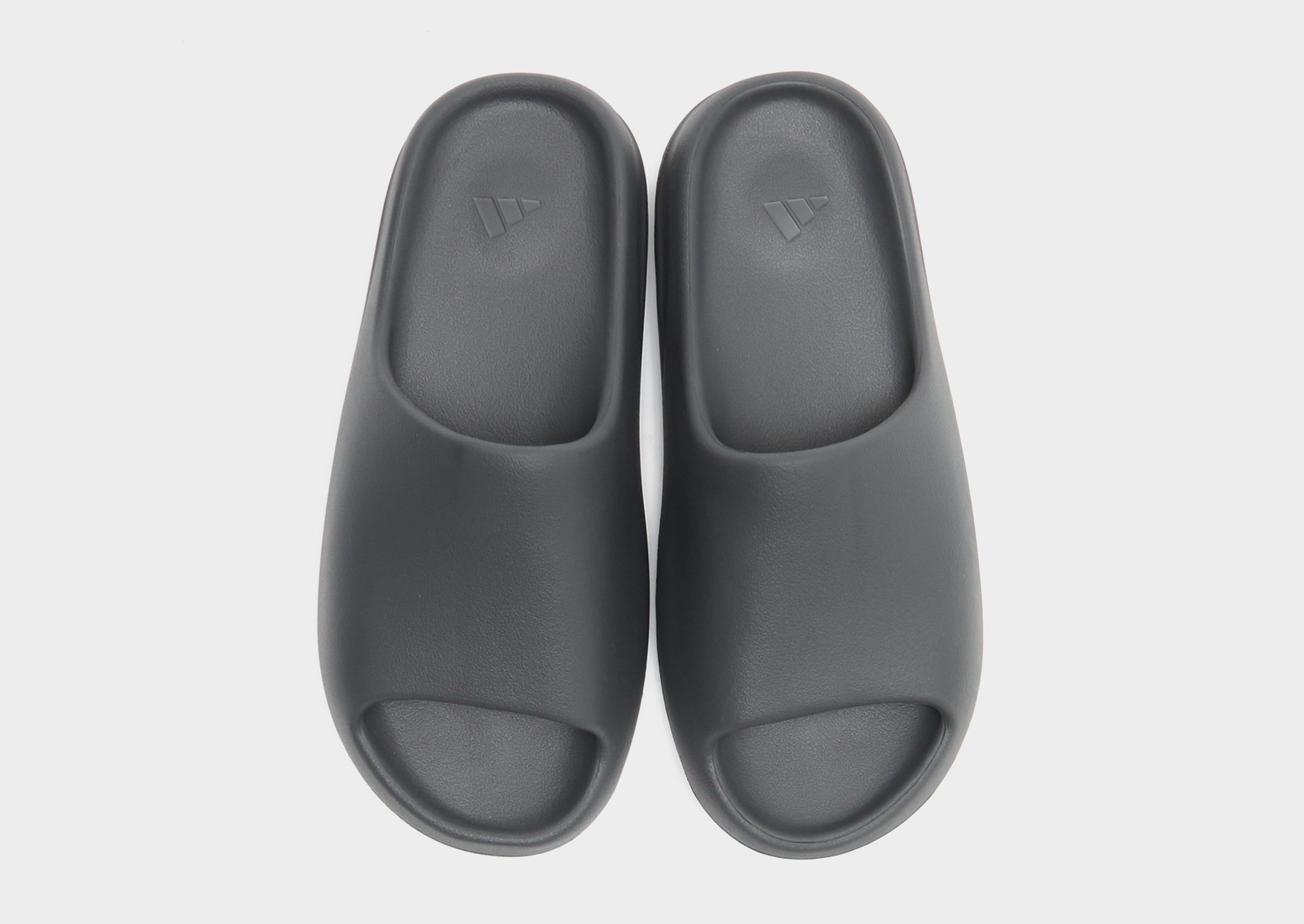 adidas YEEZY Slide