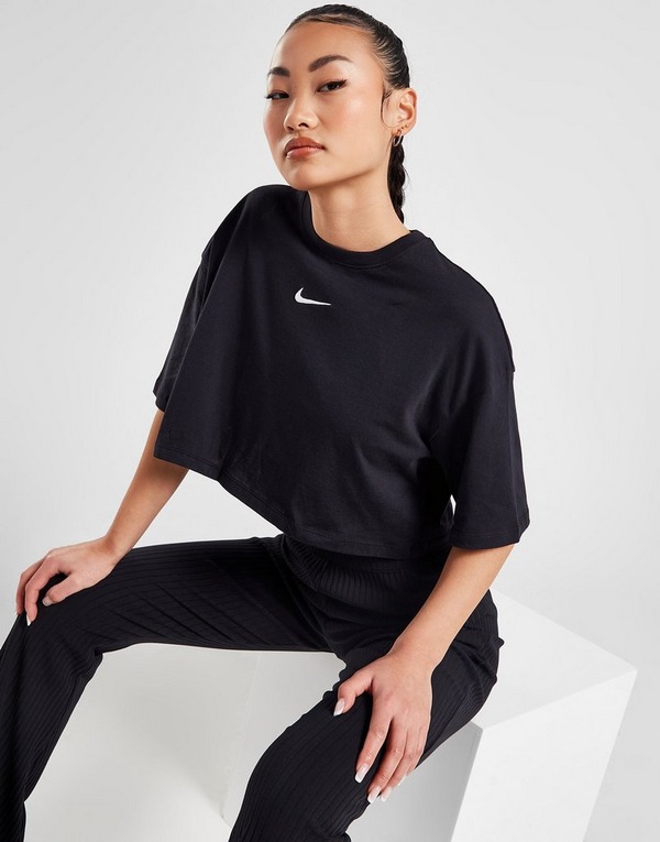 Nike Trend Crop Short Sleeve T-Shirt