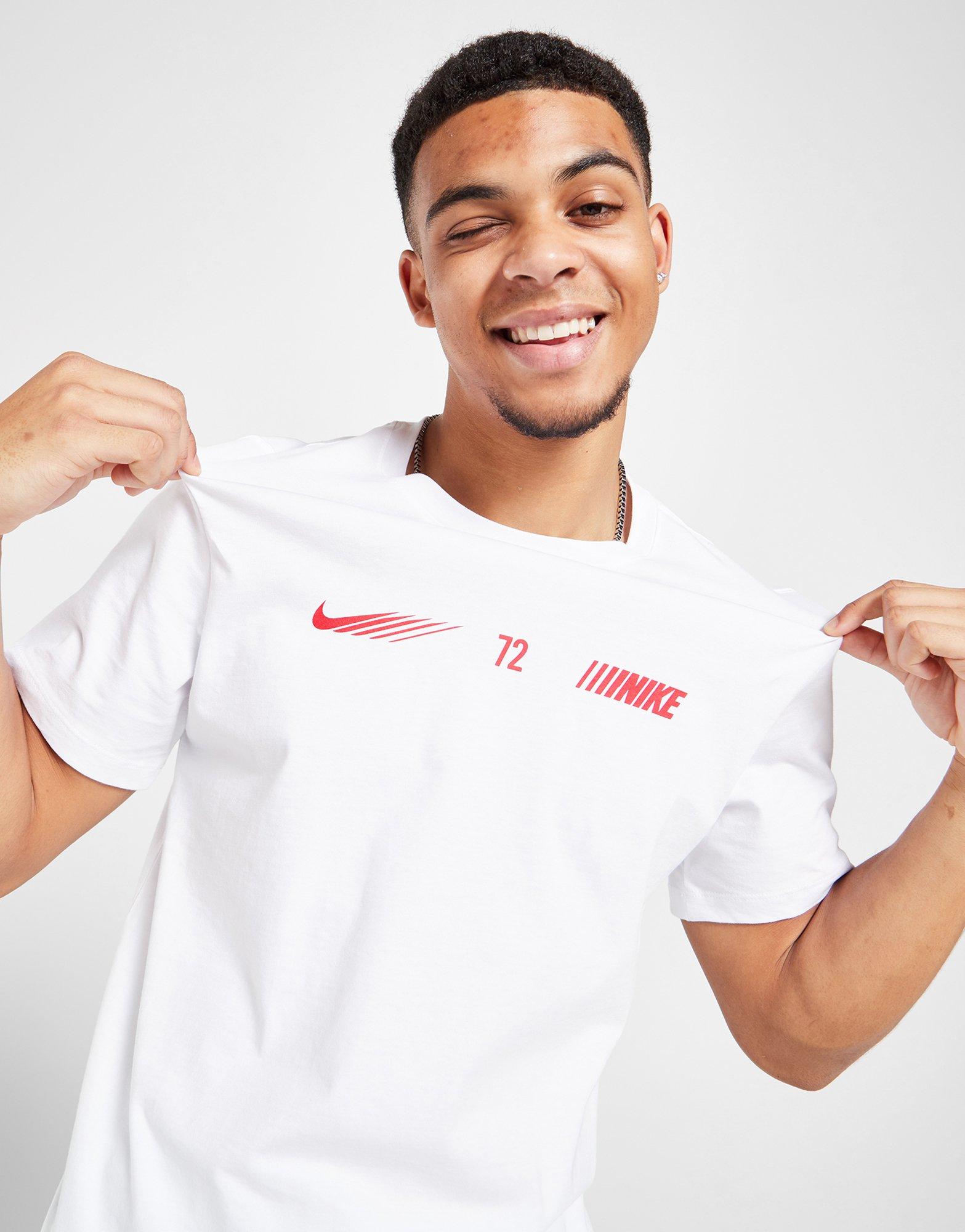 Nike Standard Issue T-Shirt Herren