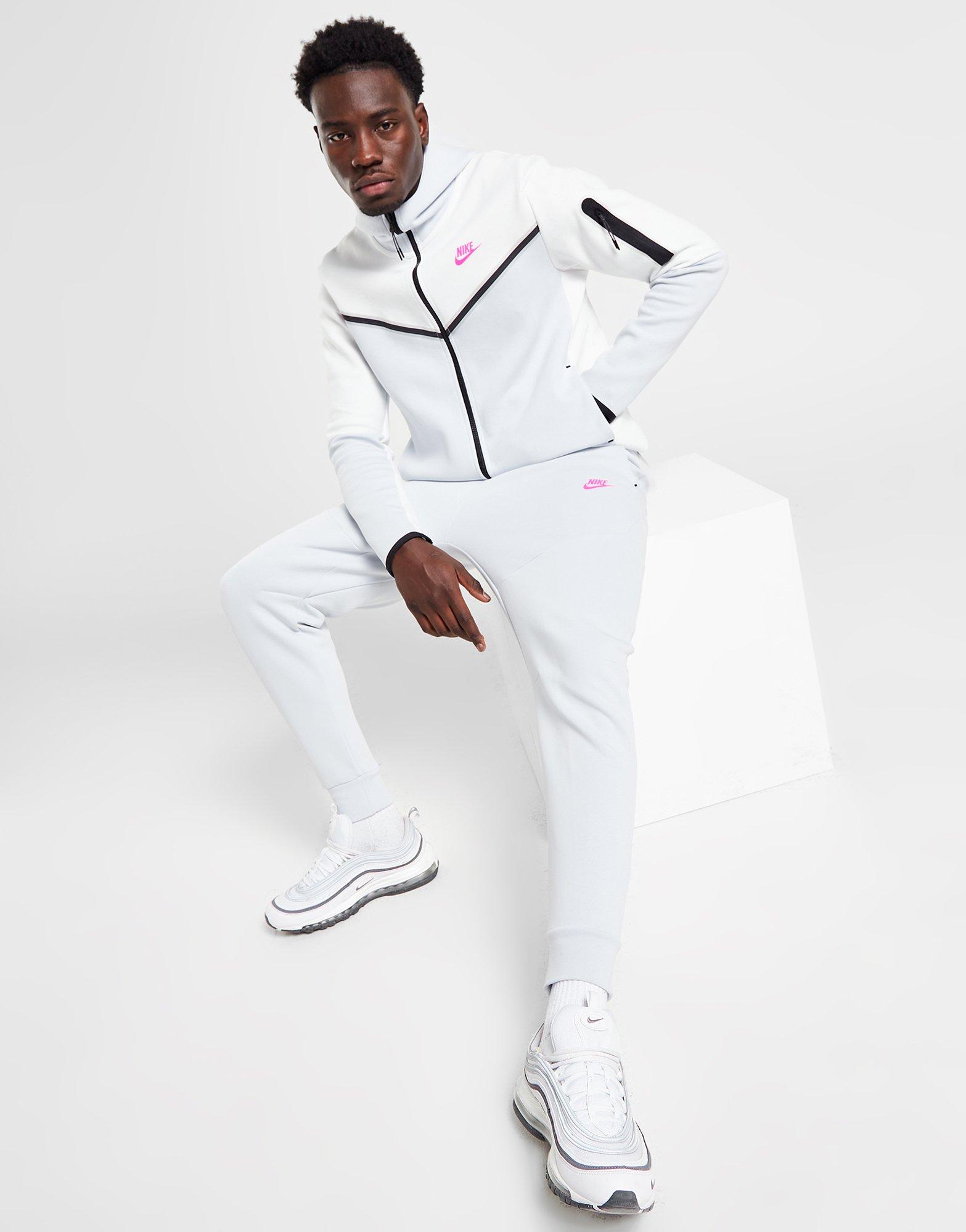 Nike white shop tech fleece