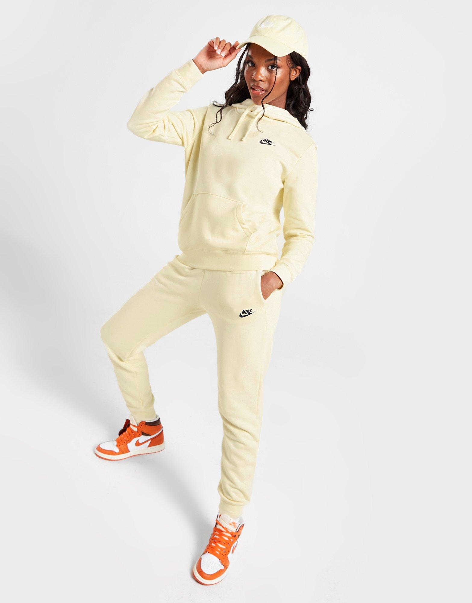 Nike Club Fleece Pullover Hoodie