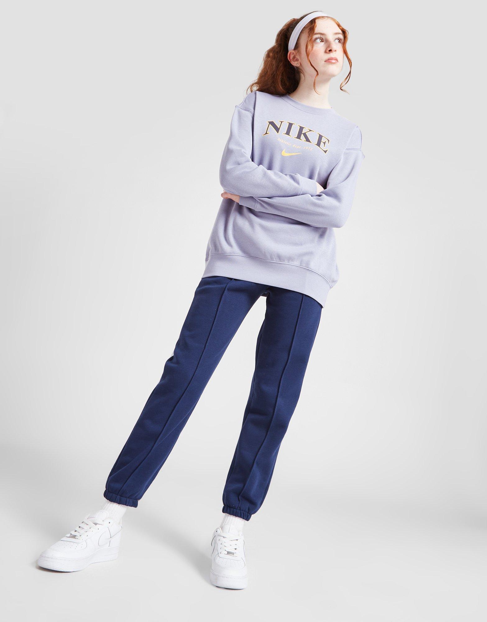 Nike Girls' Trend Boyfriend Crew Sweatshirt Junior