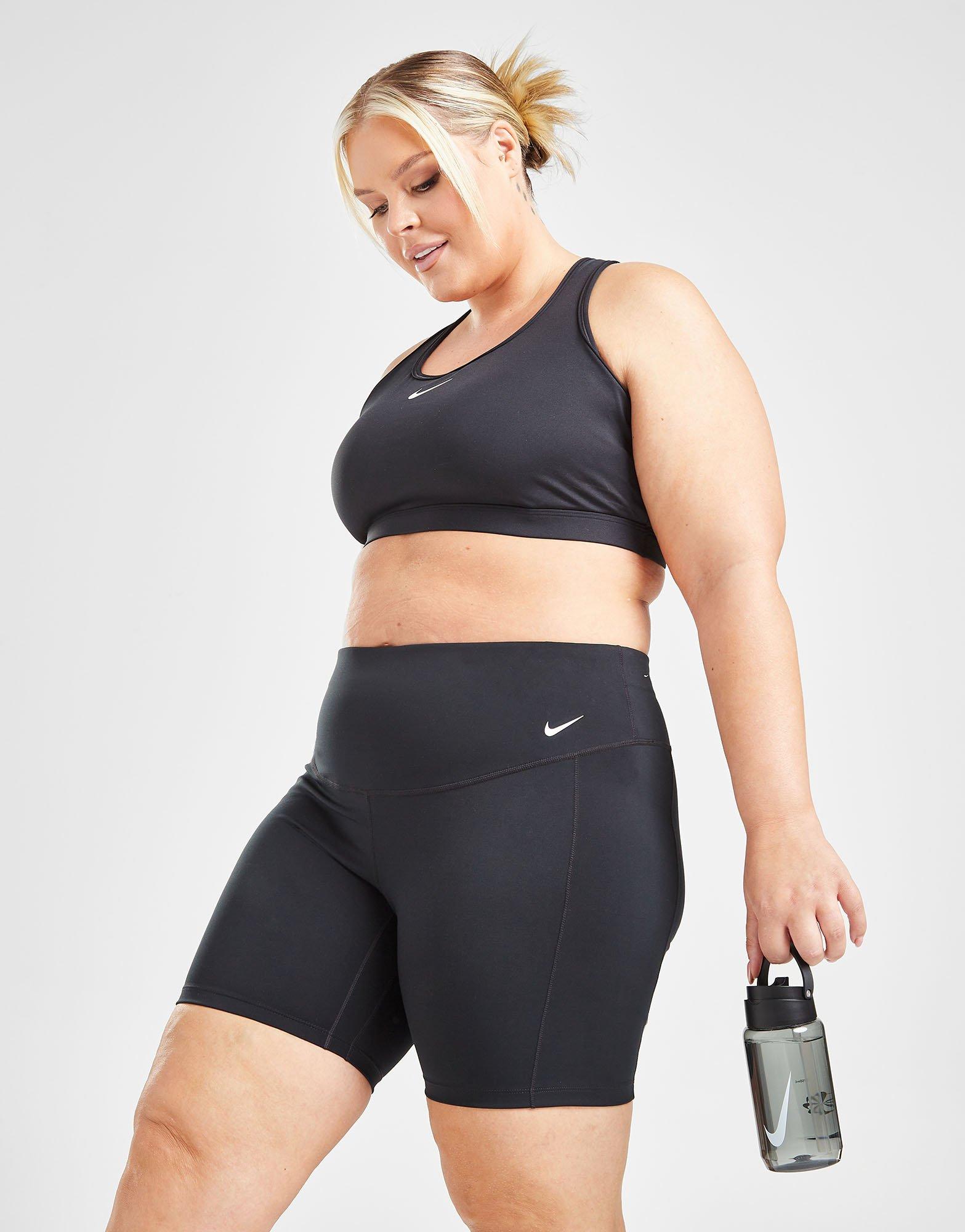 Nike Plus Size Training One 7 Shorts em Preto