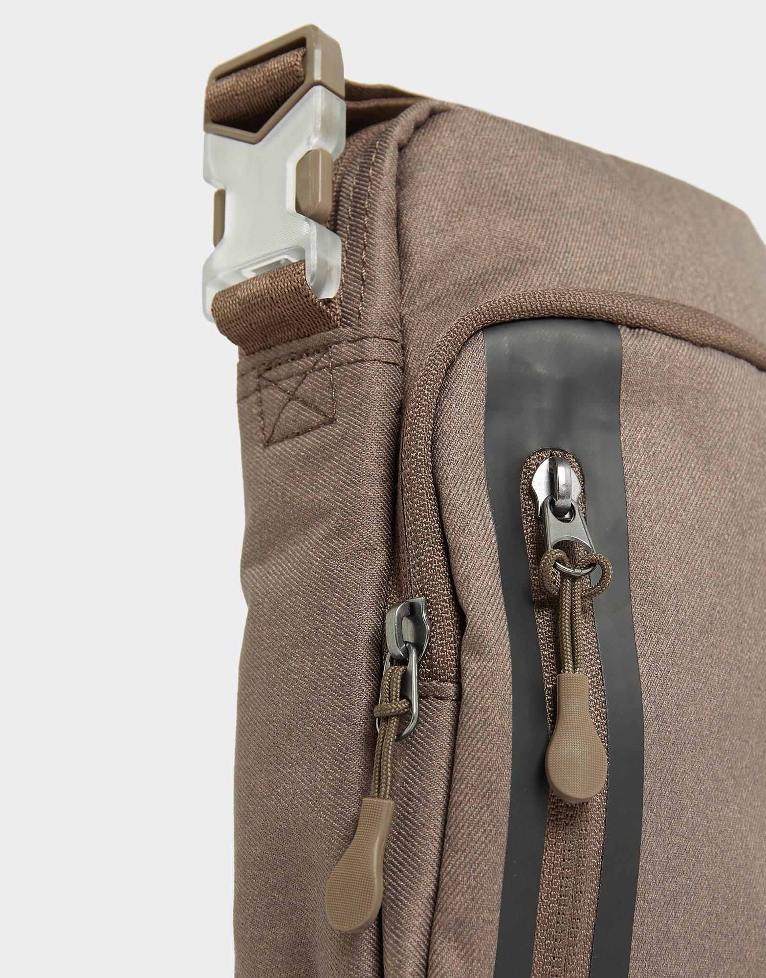 Nike Elemental Premium Crossbody Bag