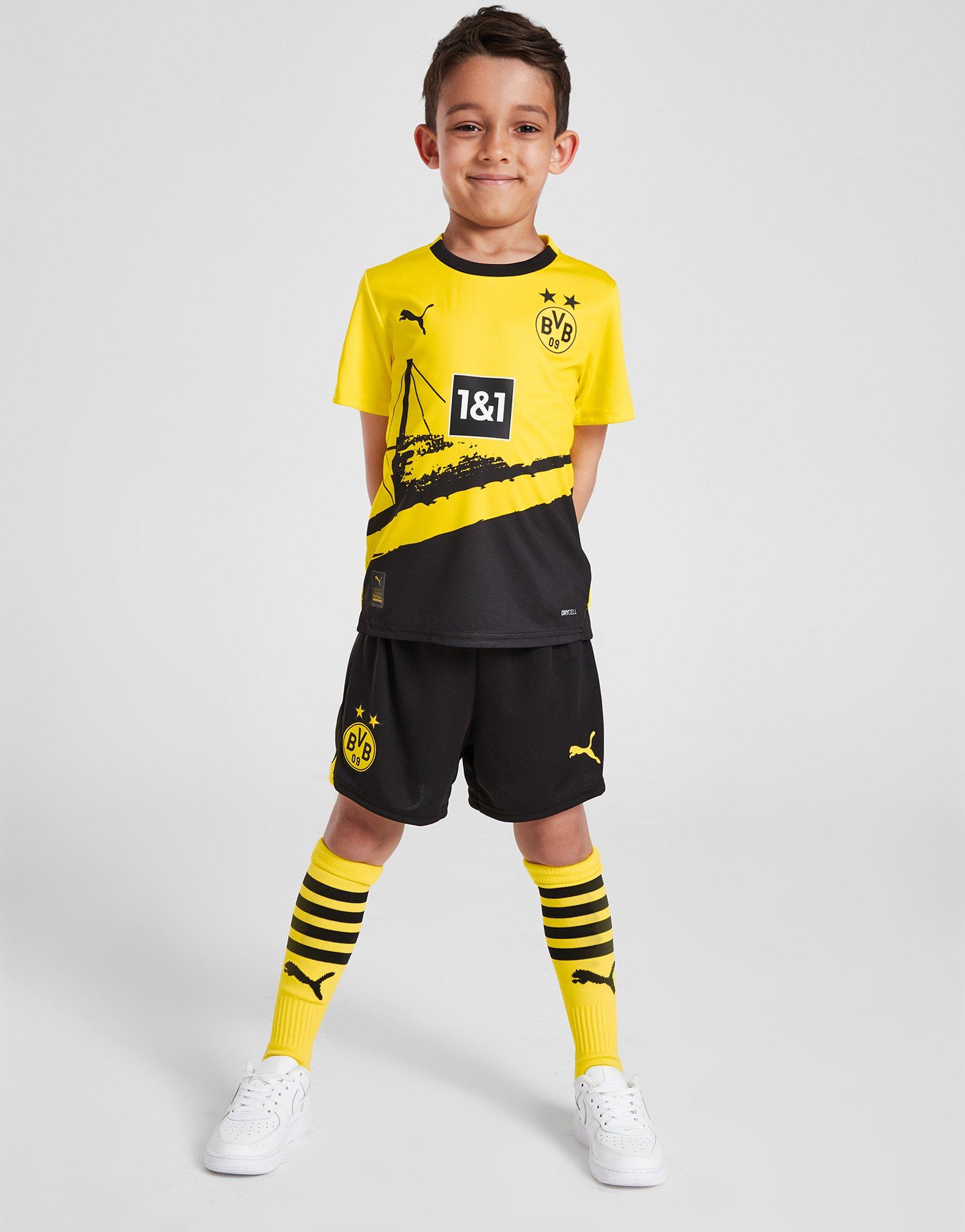 Borussia Dortmund Debut Their Special Retro Edition PUMA Kit