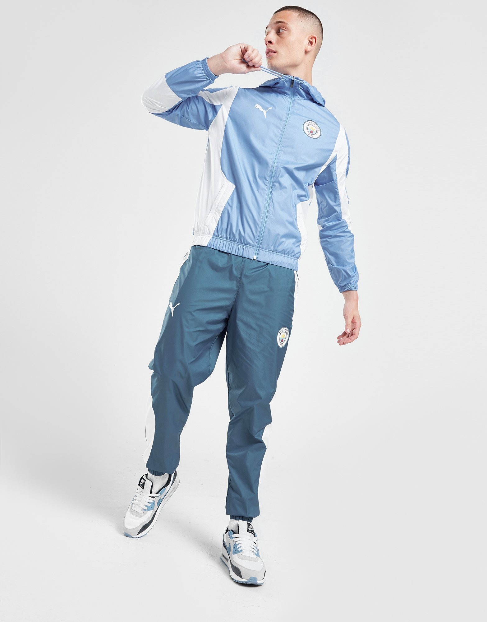 Versteigerung Mann niesen track pants blau Germany Freut mich