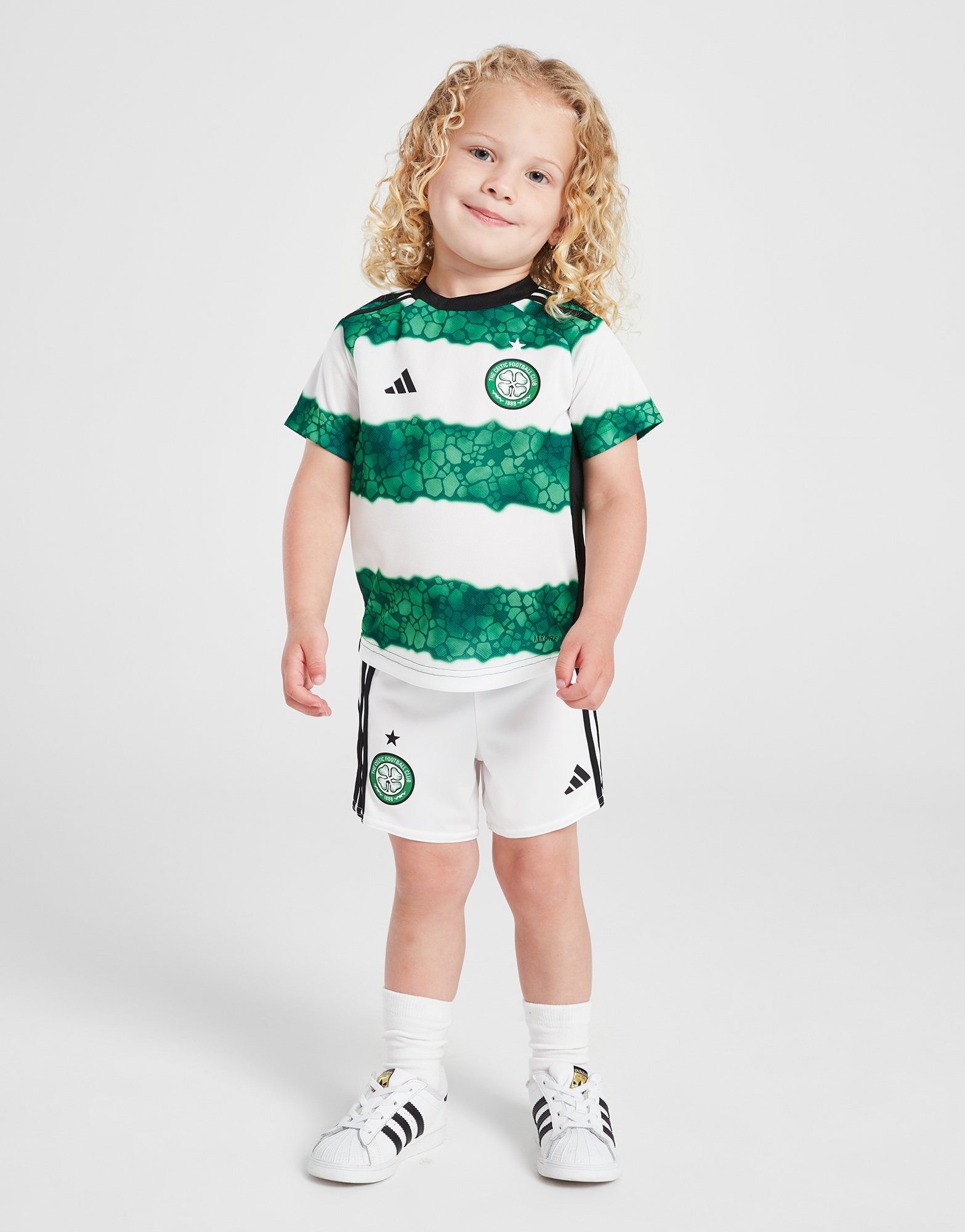 New Balance Celtic FC 2019/20 Junior Infant Home Kit White/Green - 6-7  Years : : Fashion