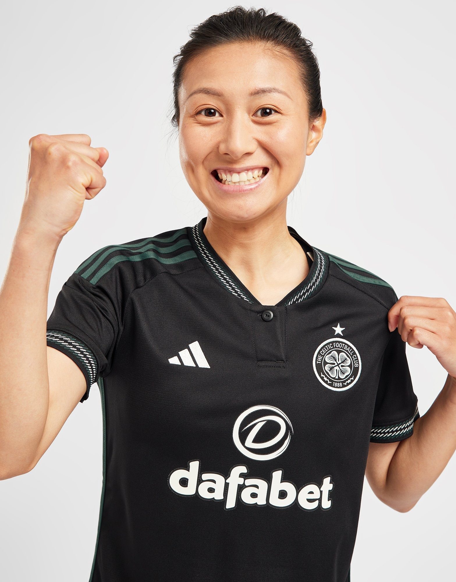 black-adidas-celtic-2023-24-bortatr-ja-dam-jd-sports-sveirge